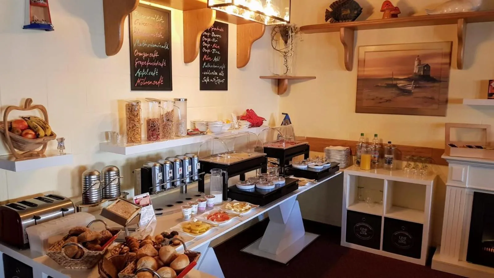 Breakfast in Hotel Drostenhof garni