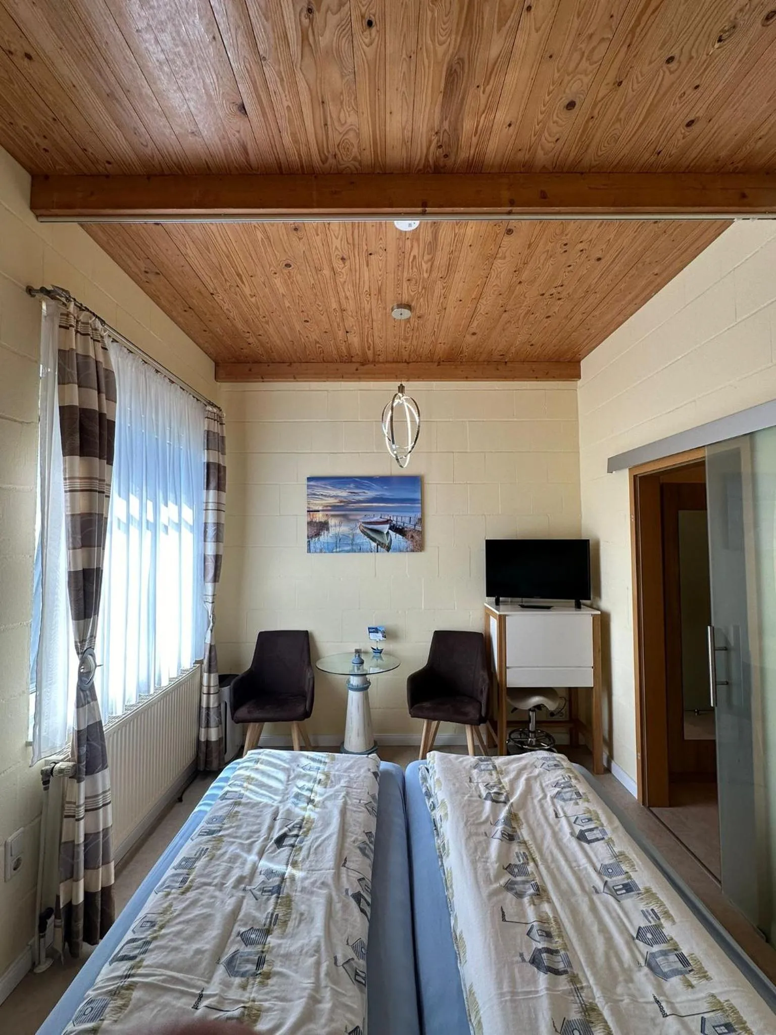 Bed in Hotel Drostenhof garni