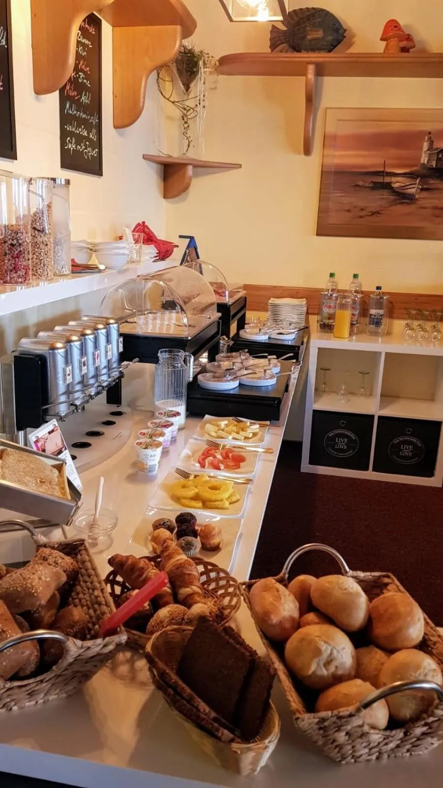 Breakfast in Hotel Drostenhof garni