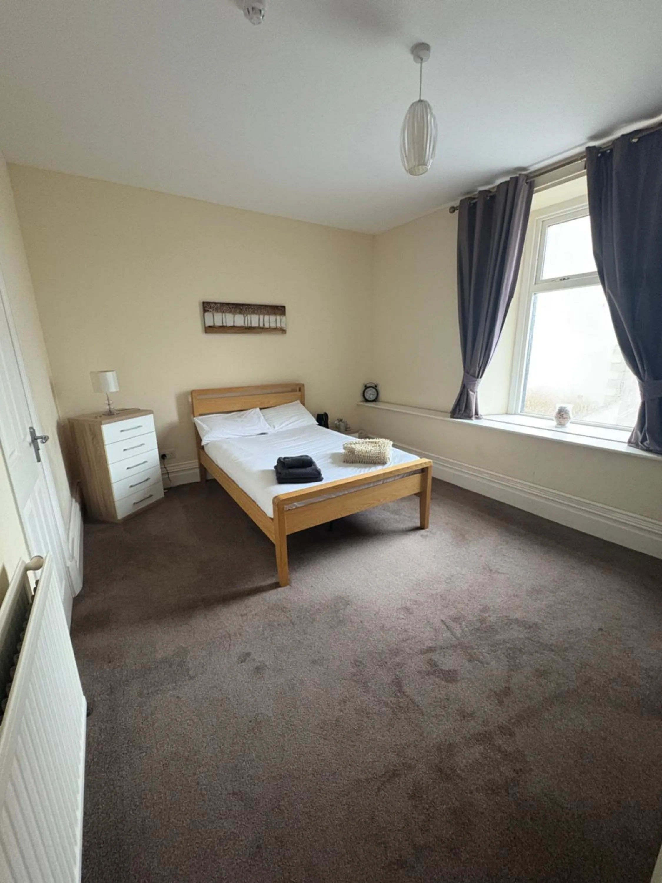 Bed in The Harbour Inn