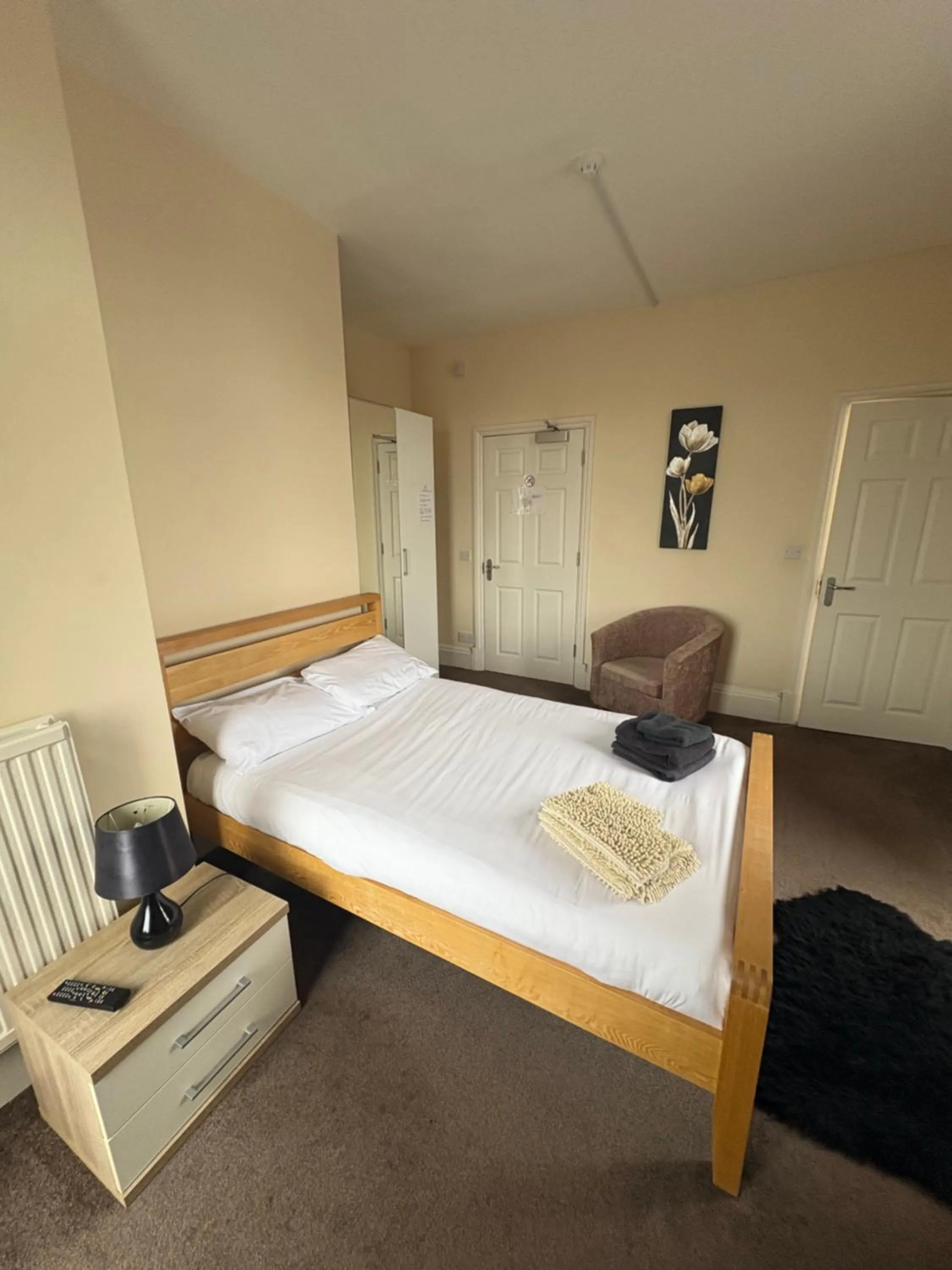 Bed in The Harbour Inn