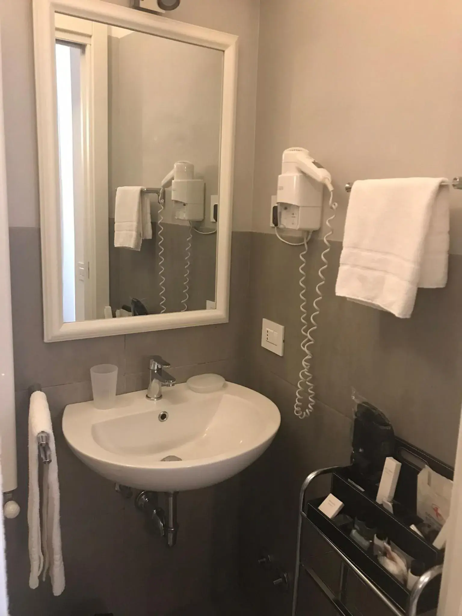 Double Room with French Bed in La Terrazza Vercelli Bed & Charme Double Room with French Bed in La Terrazza Vercelli Bed & Charme