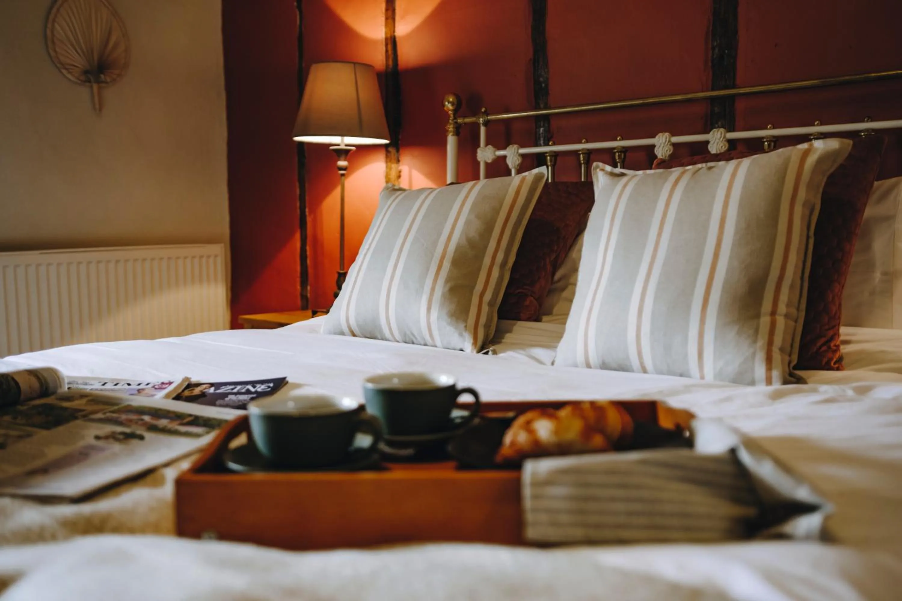 Bed in The Gin Trap Inn