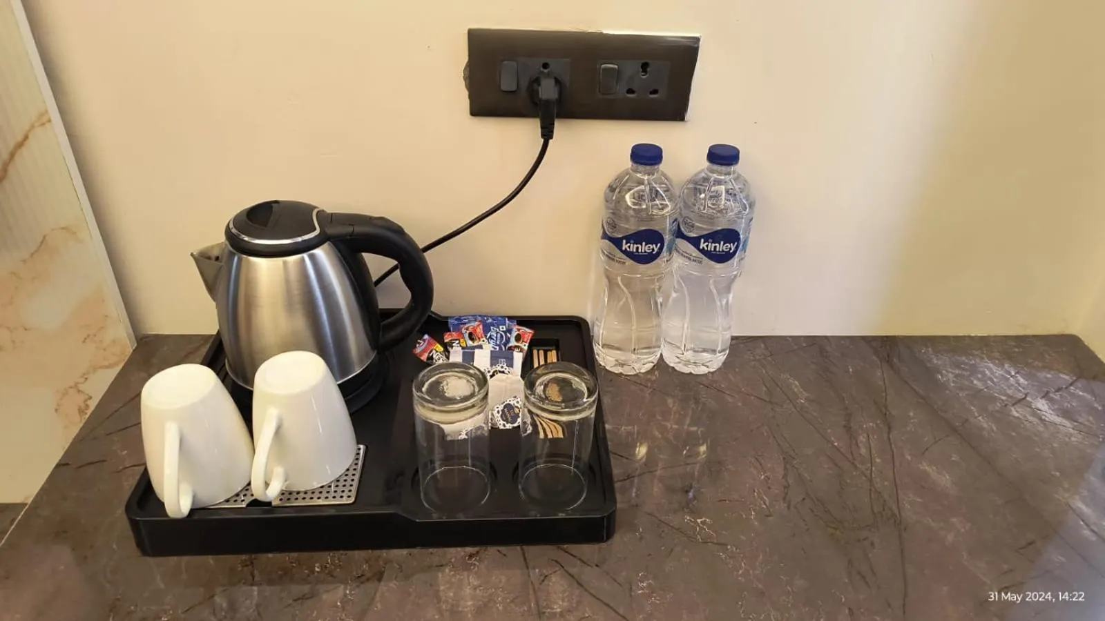 Coffee/tea facilities in Hotel The Pine Villa