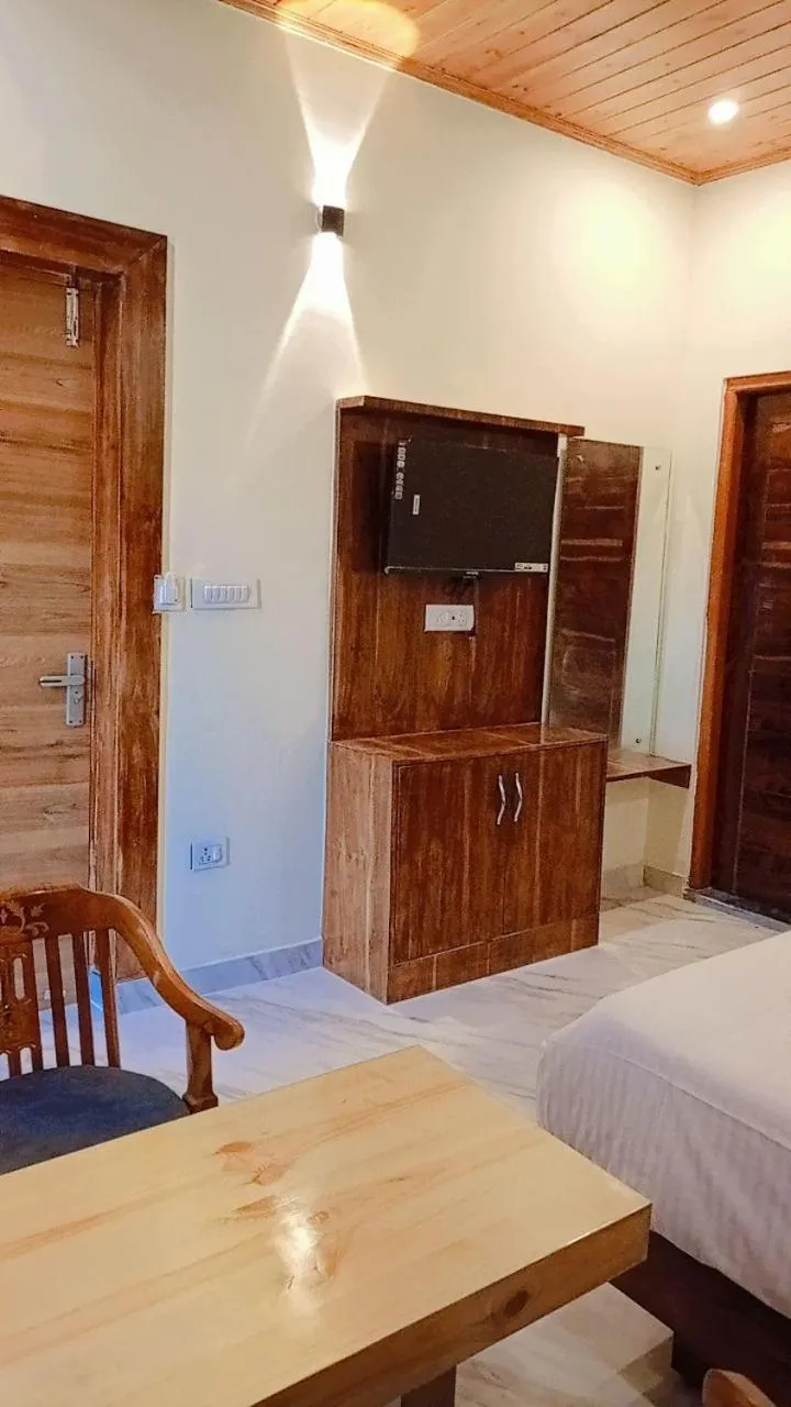 Bed in Hotel The Pine Villa