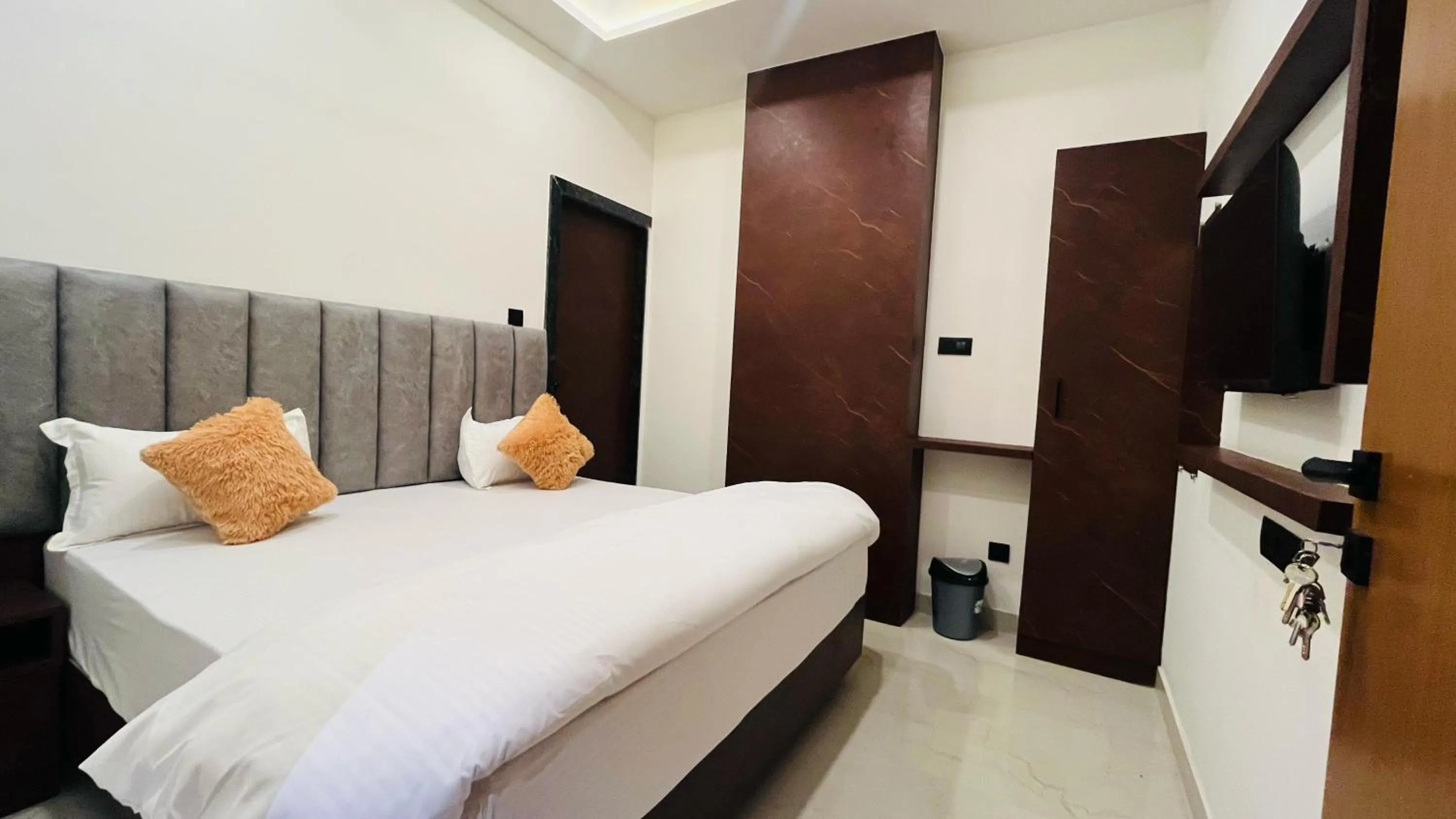 Bedroom, Bed in Hotel Revanta