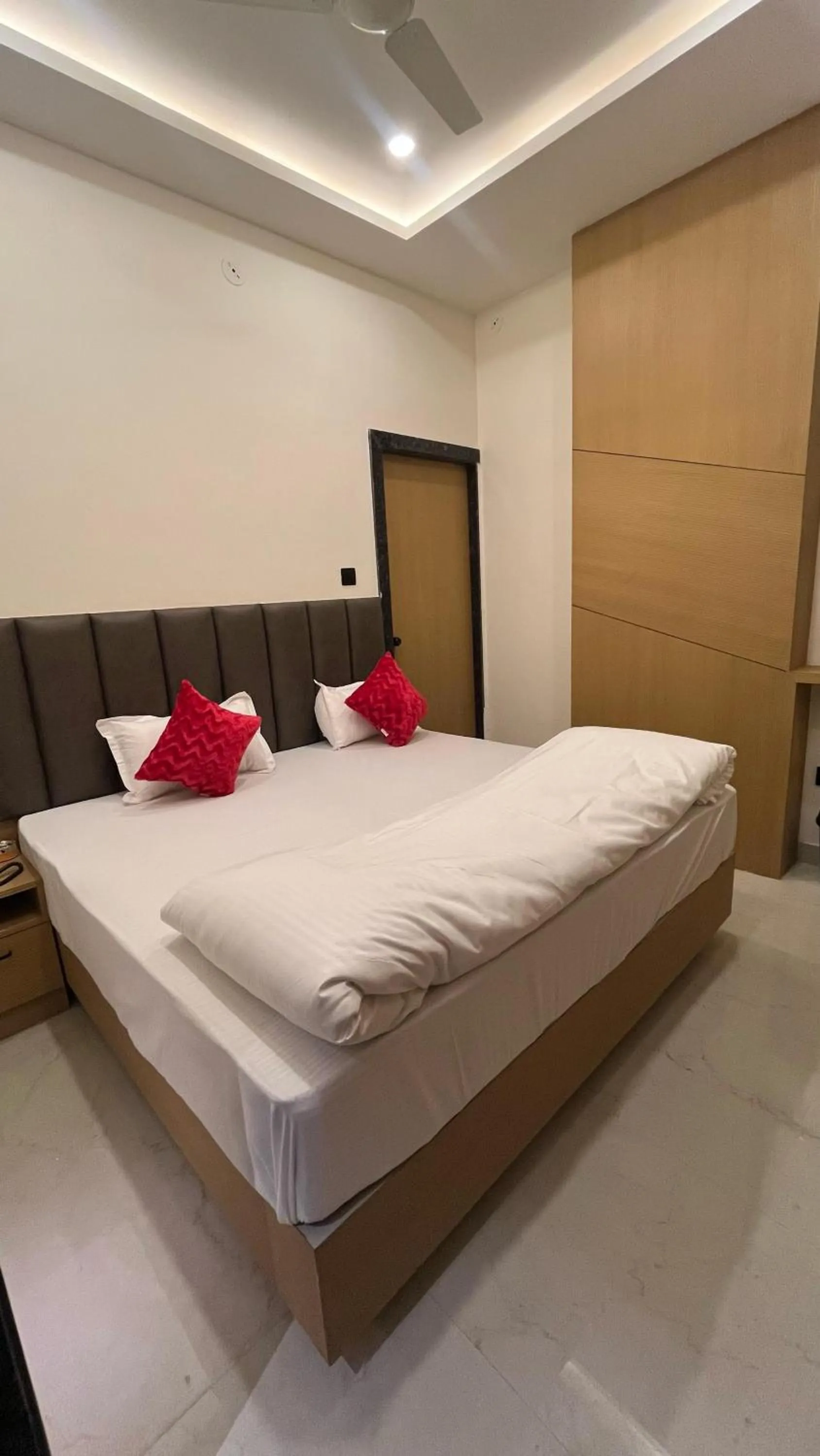 Bedroom, Bed in Hotel Revanta
