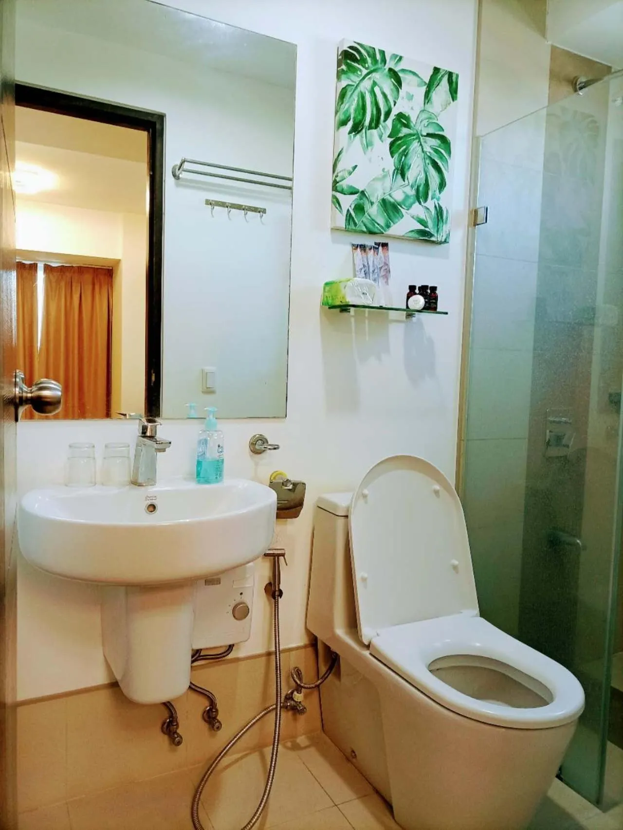 Bathroom in Davao Central Suites