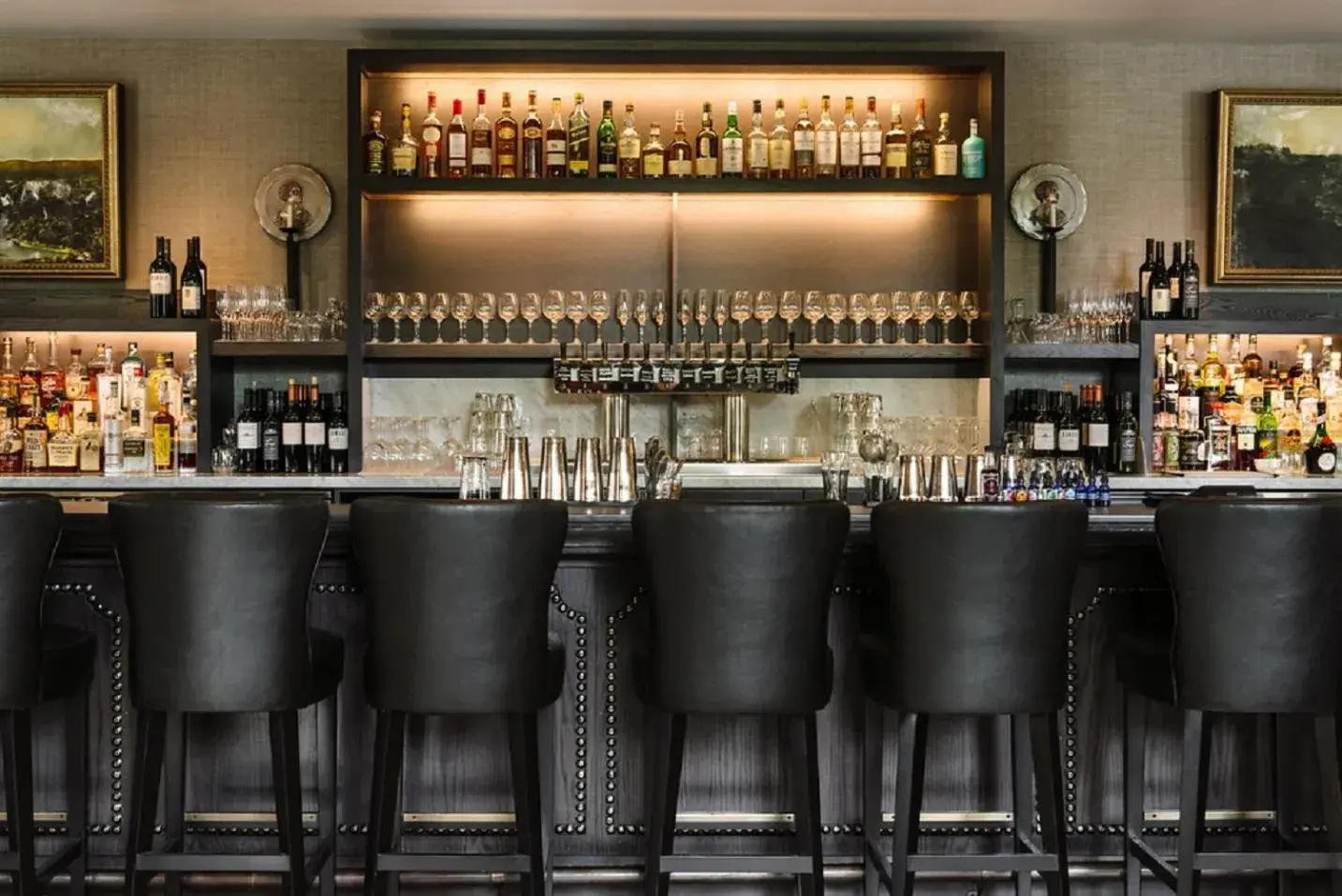 Lounge or bar in The Charmant Hotel Lounge or bar in The Charmant Hotel