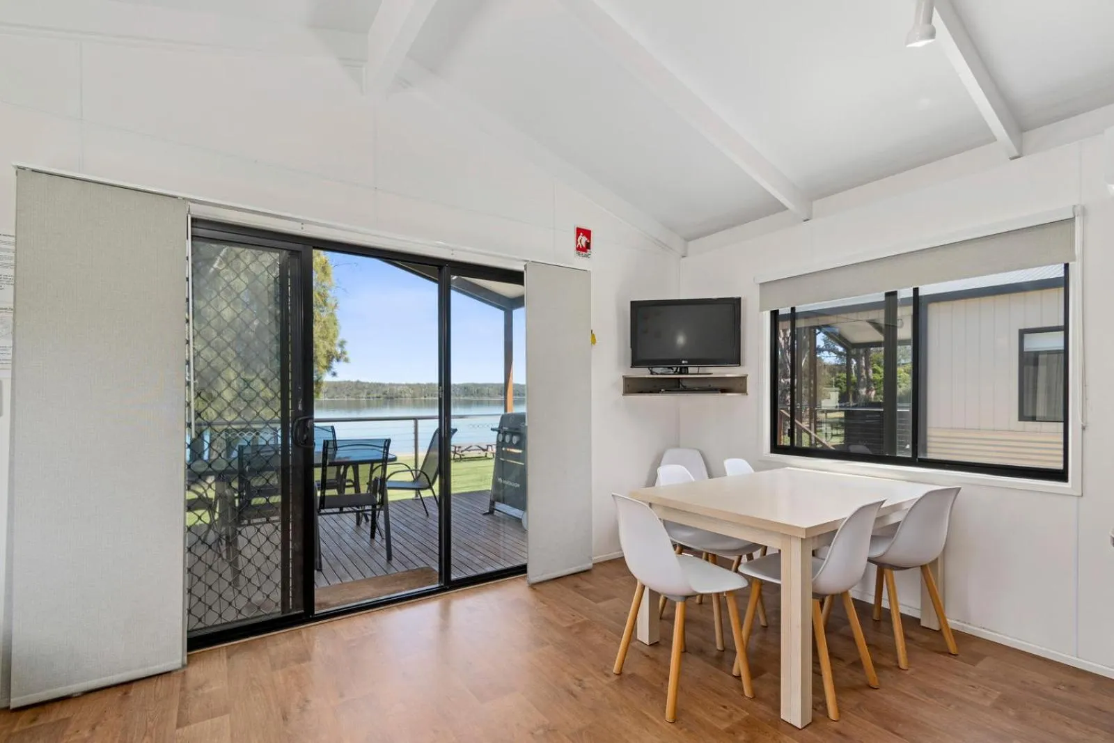 Dining area in Ingenia Holidays Bermagui