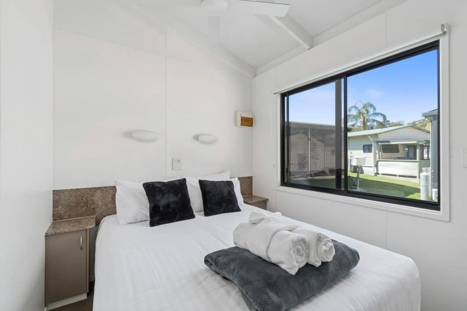 Bedroom, Bed in Ingenia Holidays Bermagui