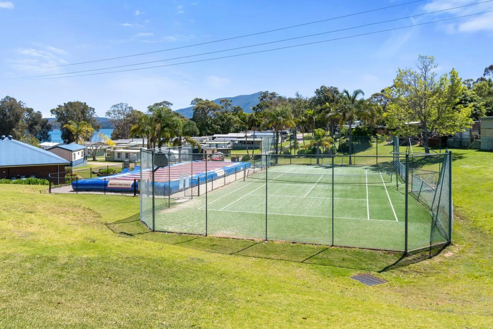 Tennis court in Ingenia Holidays Bermagui