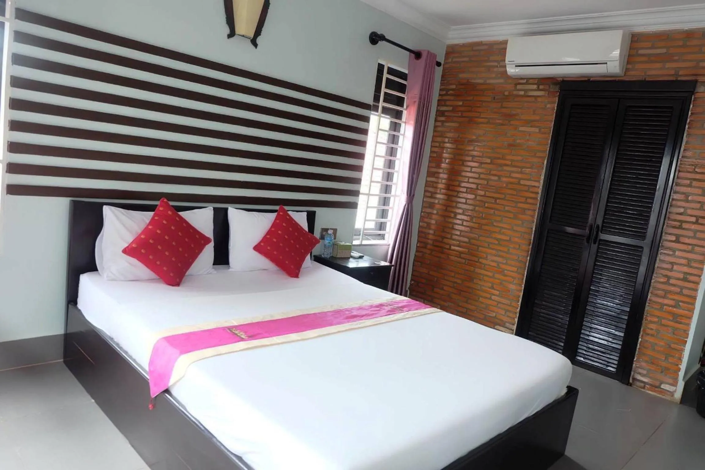 Bedroom, Bed in VIBOLA Guesthouse