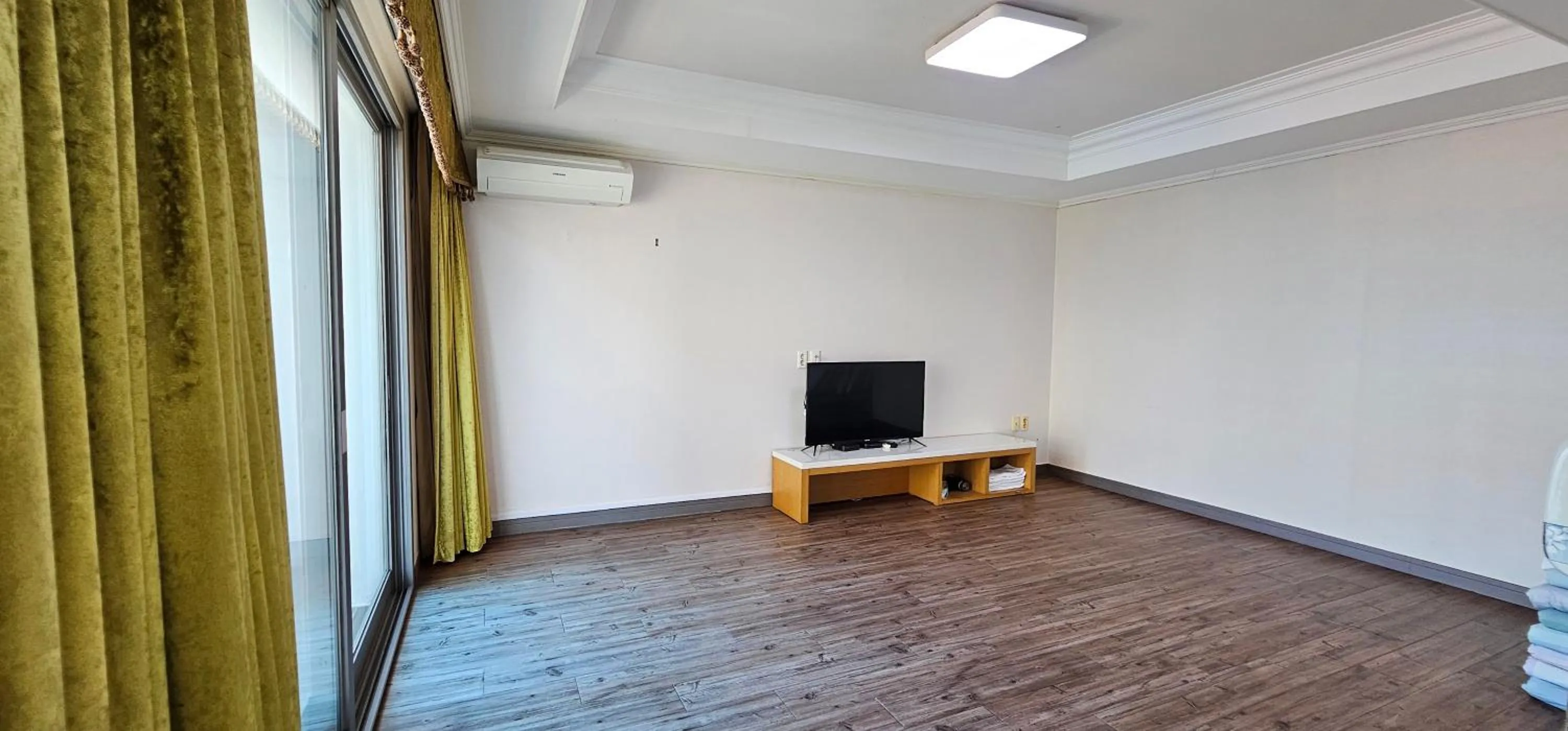 Tongyeong Bay Condo Hotel