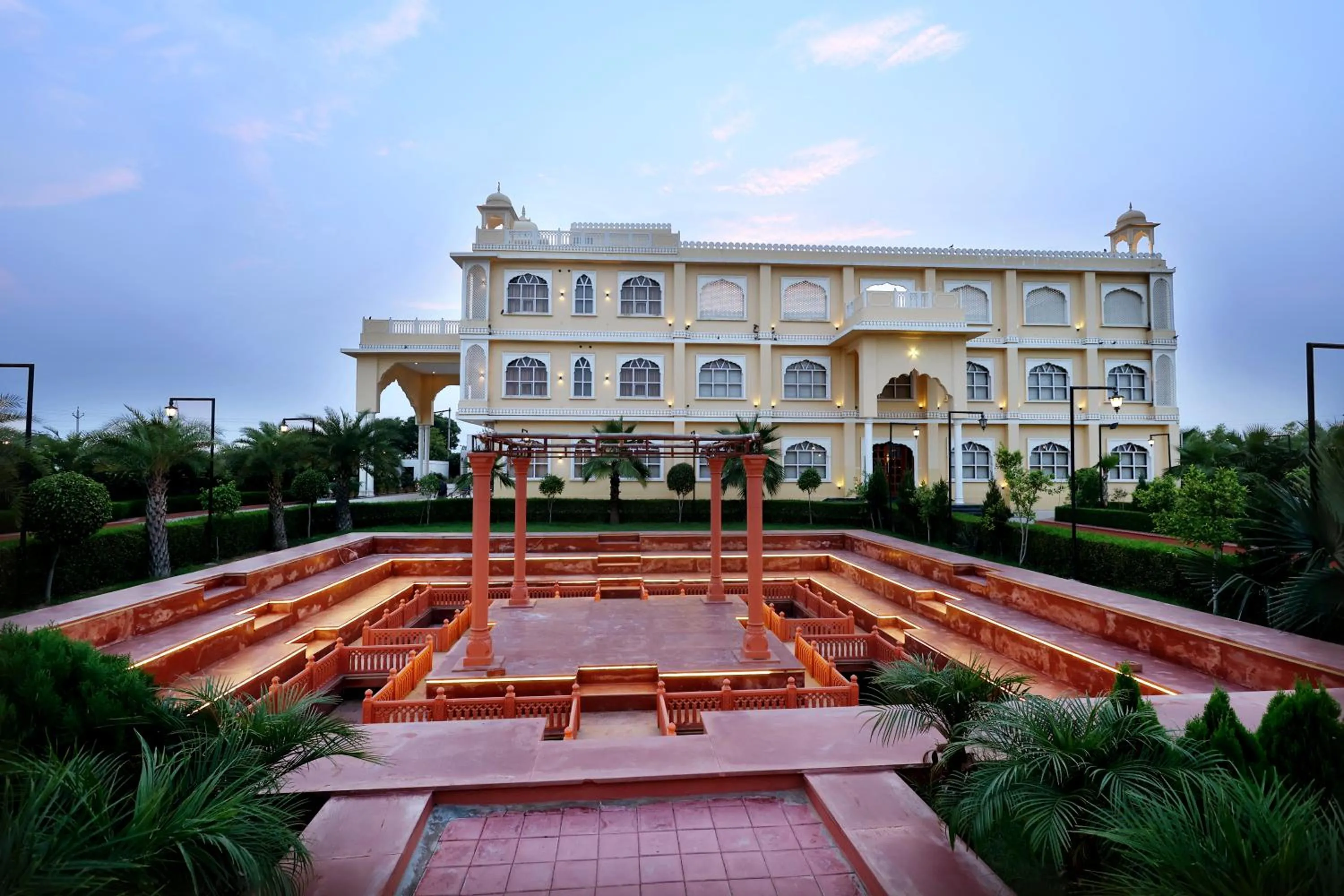 Property building in Hari Mahal Resort