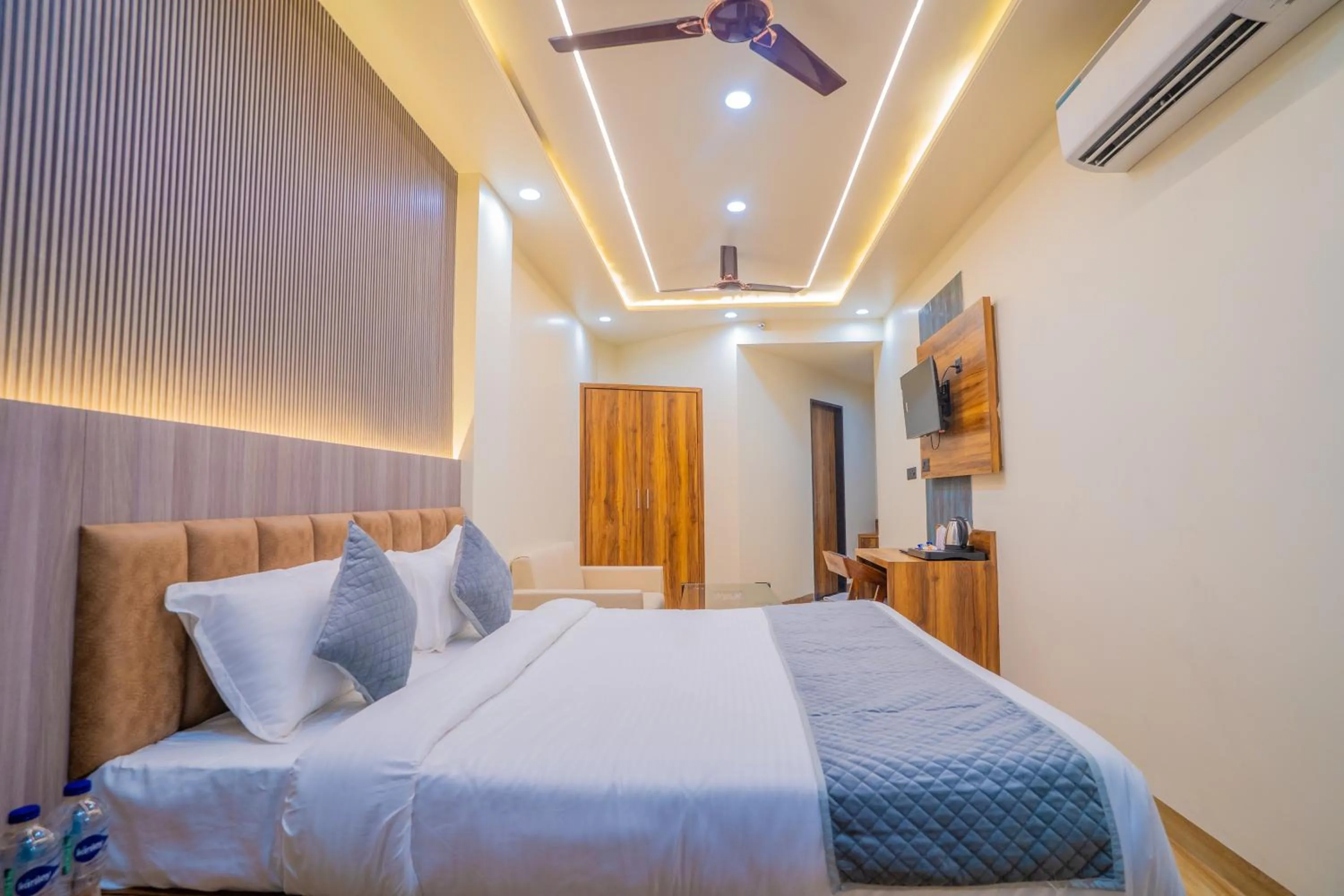 Hotel De Grand Dwarka-Near Jaipur Airport