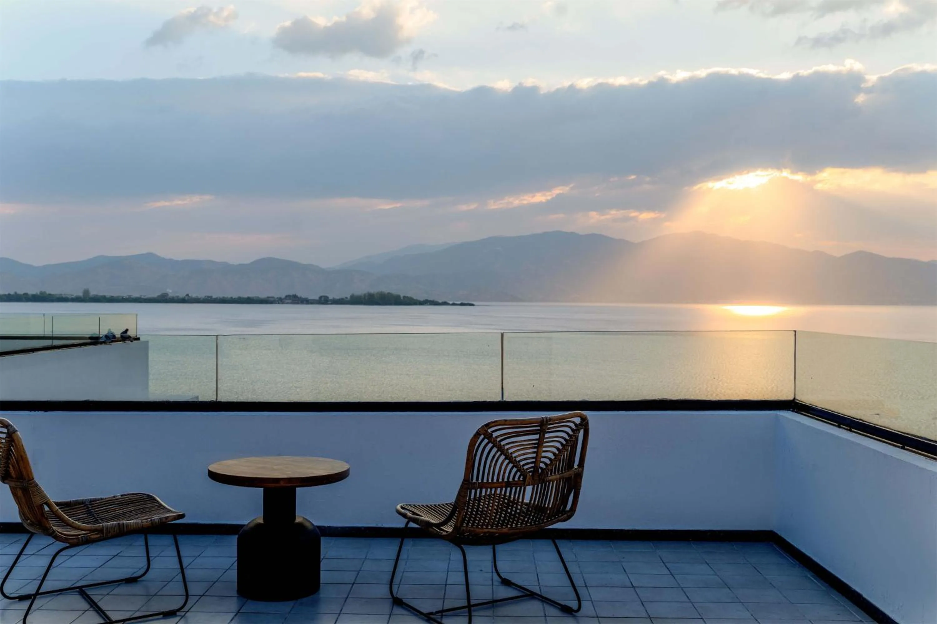 Natural landscape in Dali Qingmai Seaview Resort