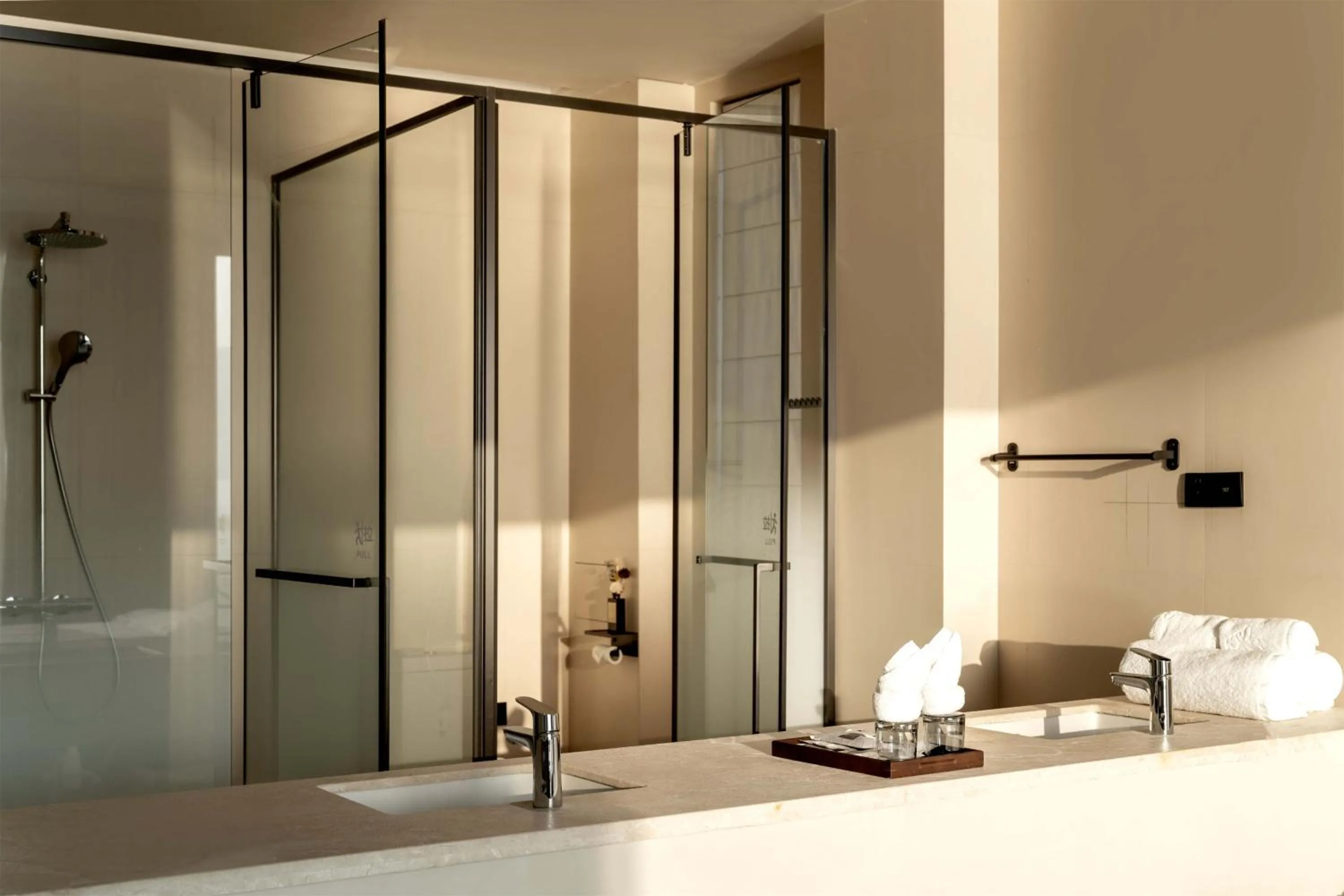 Shower in Dali Qingmai Seaview Resort