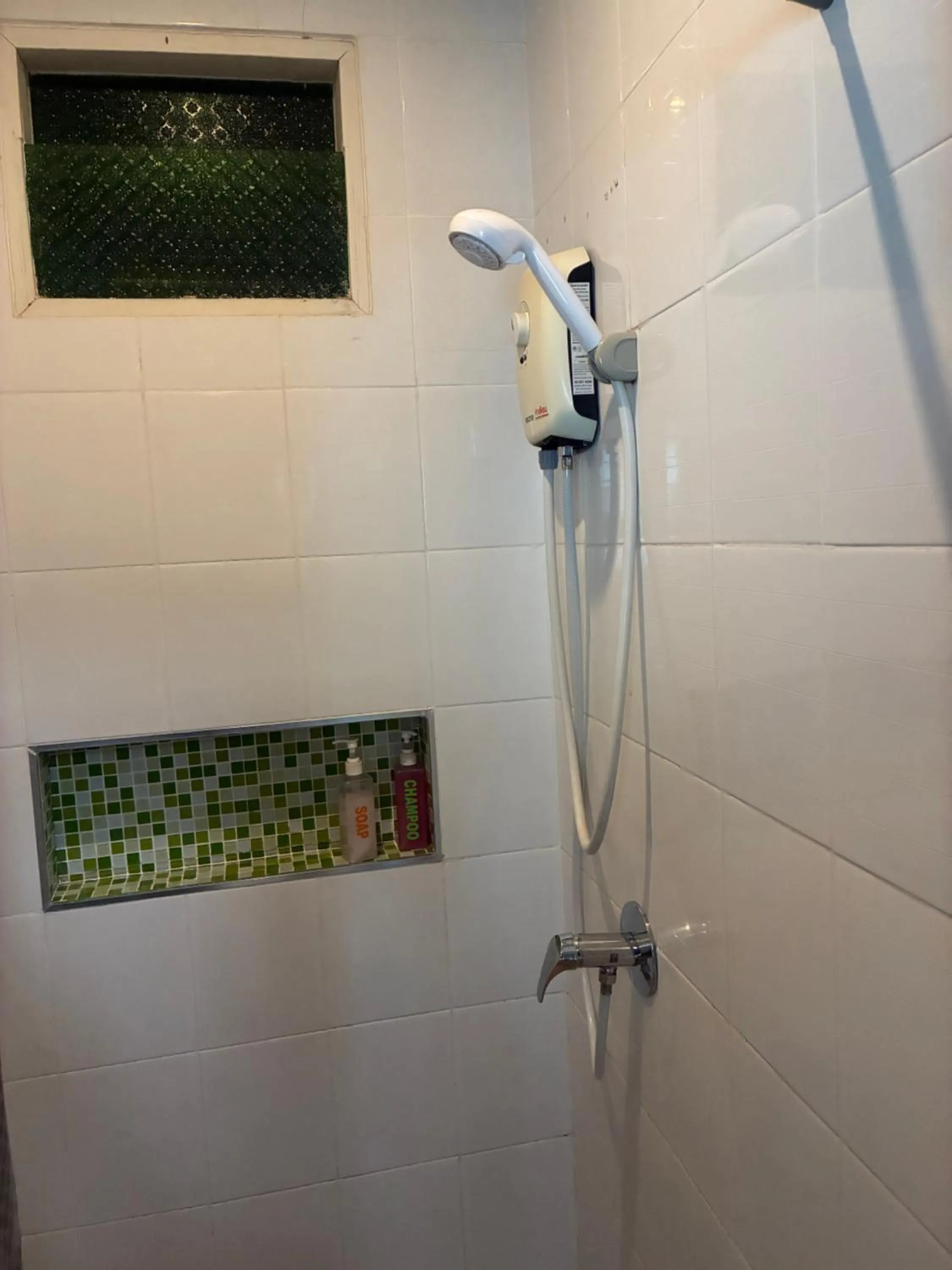 Shower in Noom Guesthouse