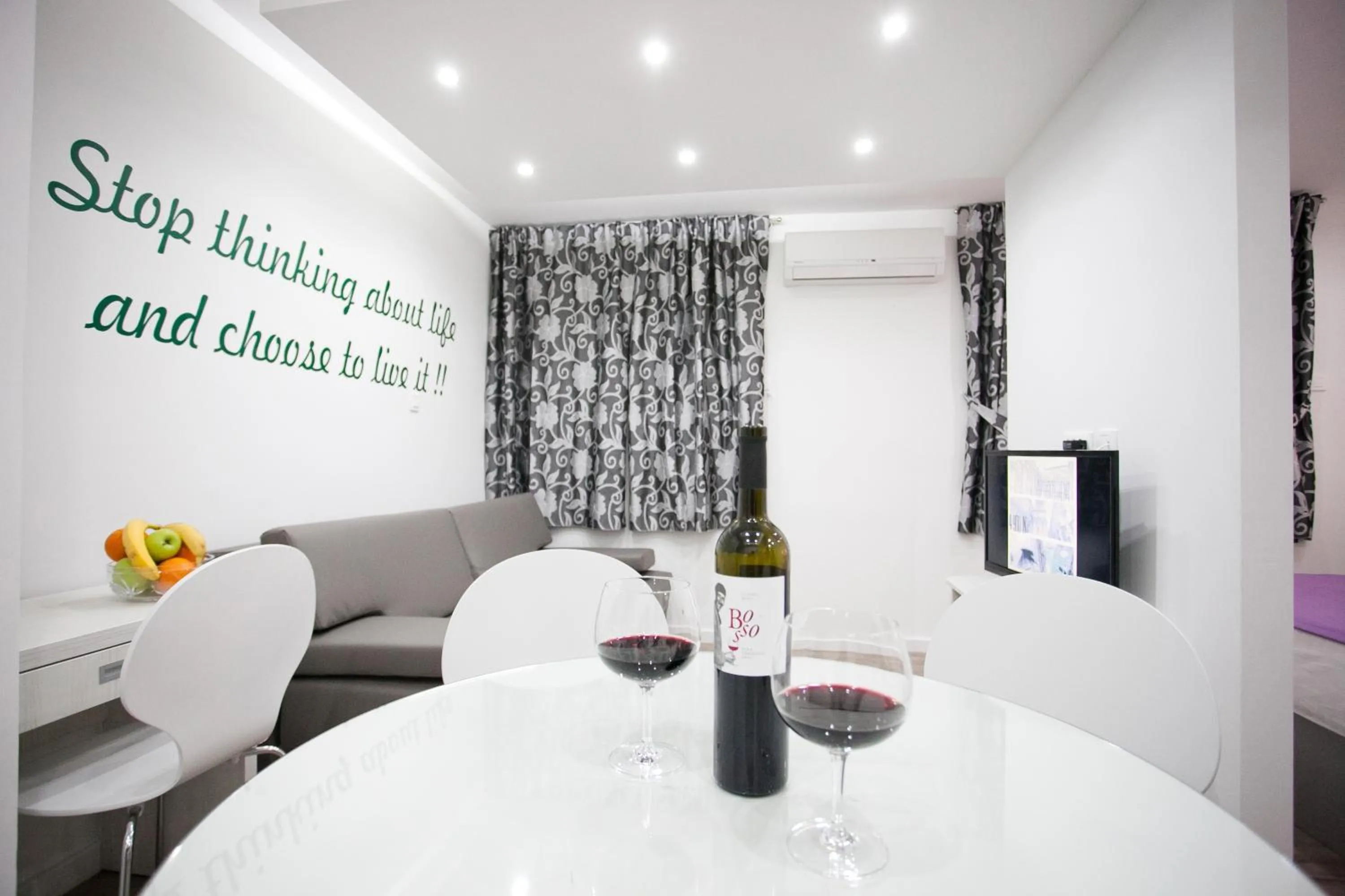 Area and facilities in Apartment 4 You in Split