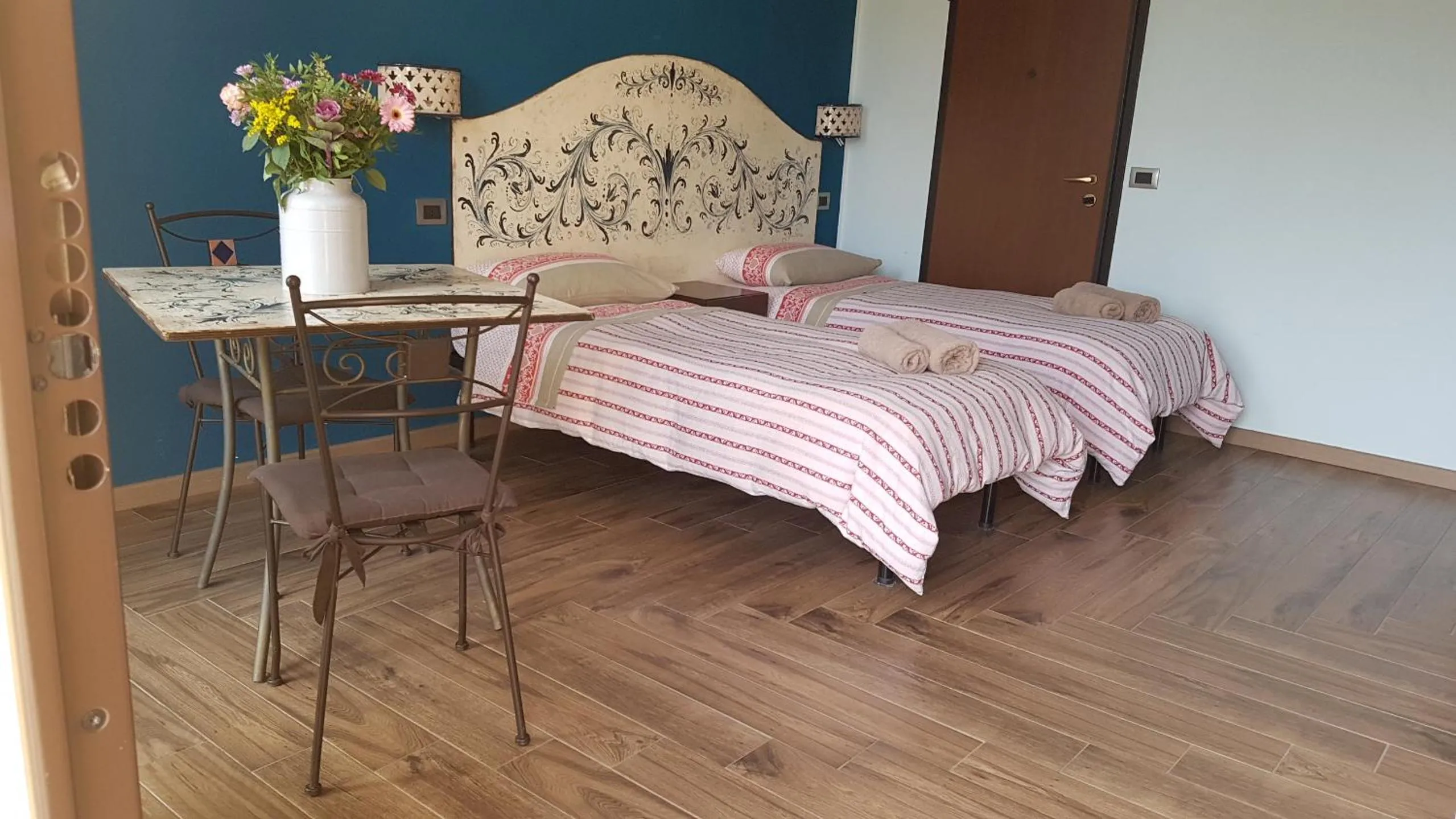 Photo of the whole room, Bed in B&B La Tartaruga
