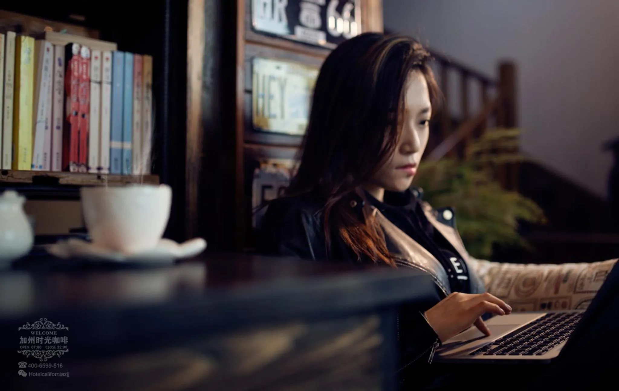 Staff in Hotel California Zhangjiajie