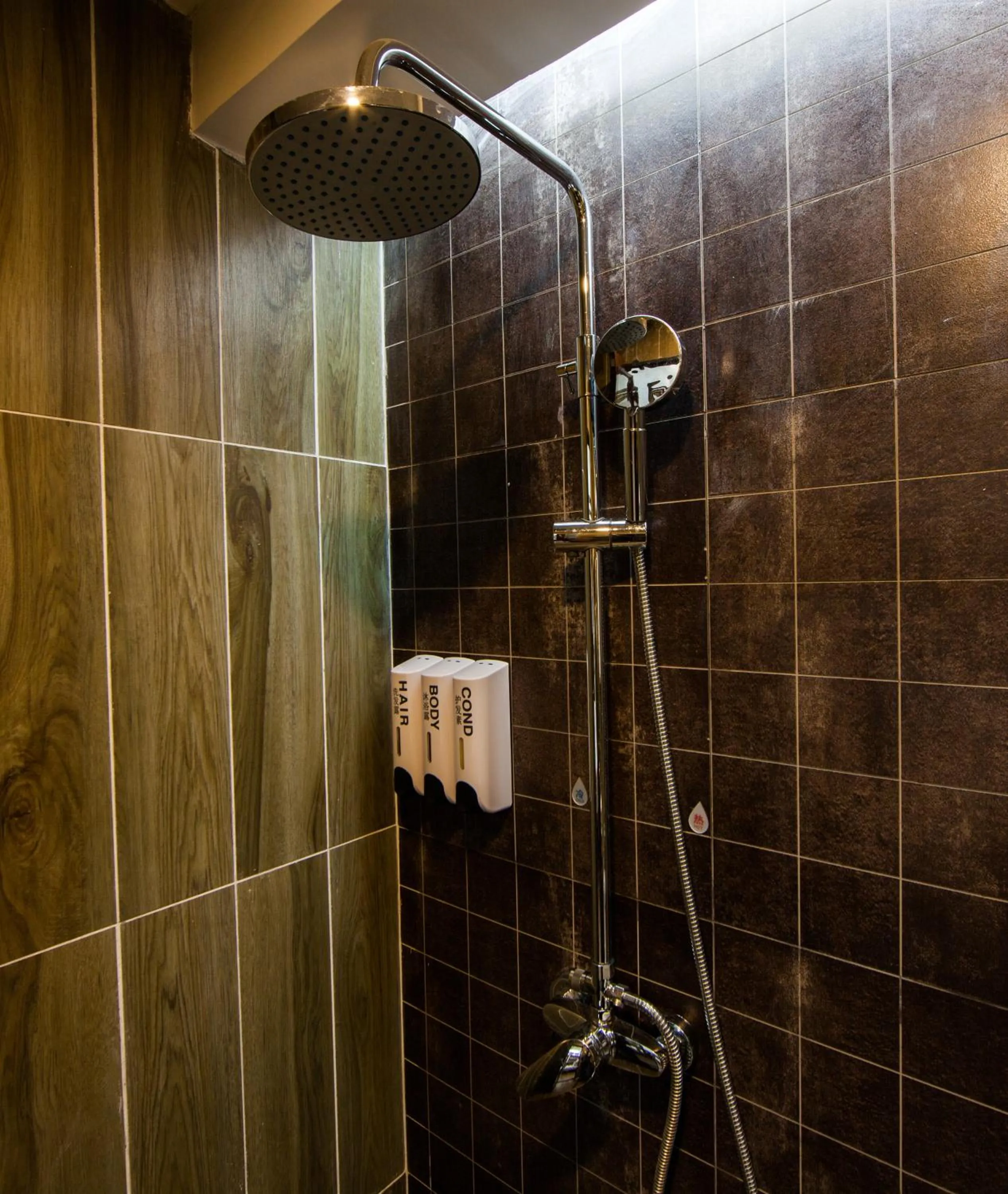 Decorative detail in Hotel California Zhangjiajie