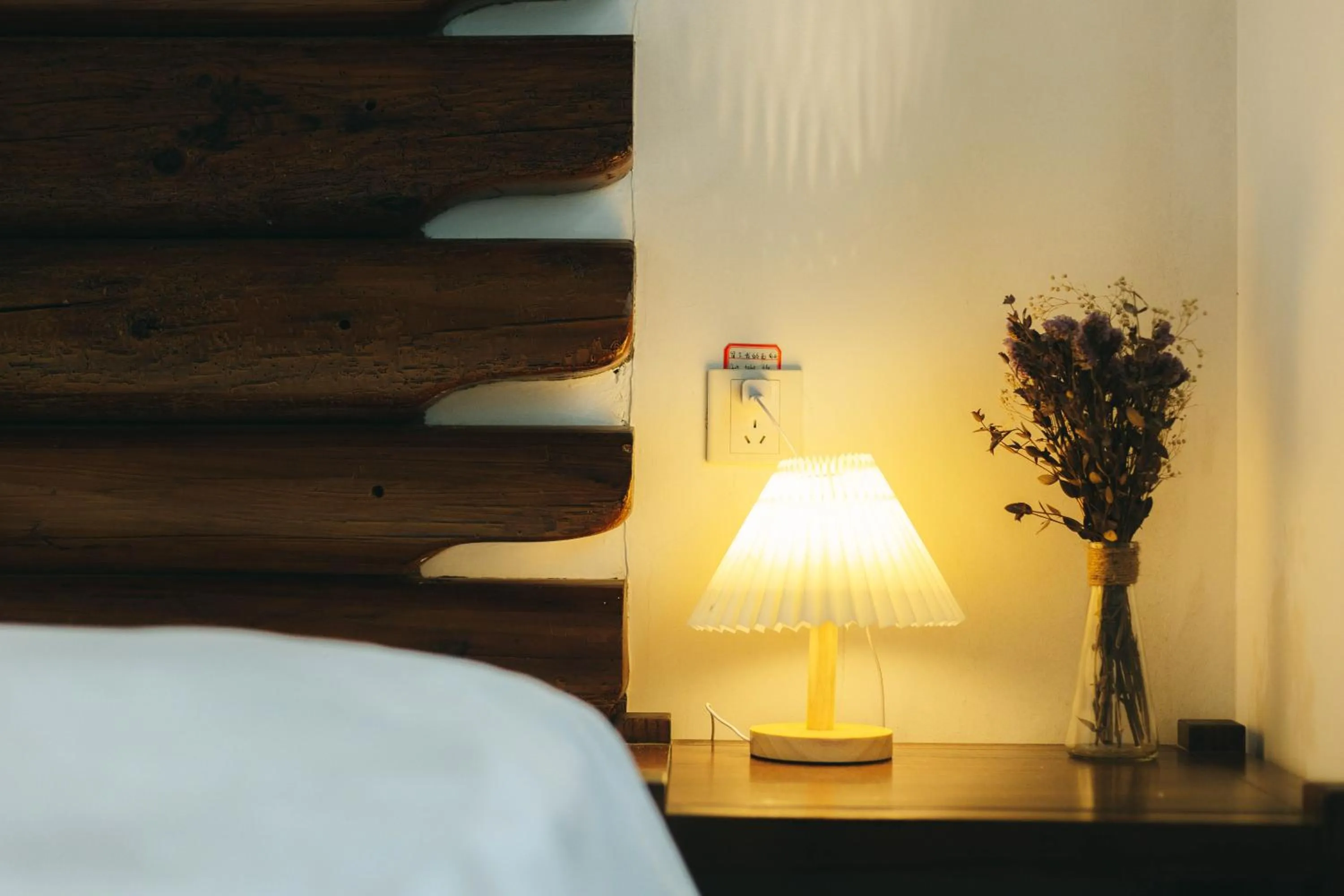 Bedroom, Bed in Hotel California Zhangjiajie