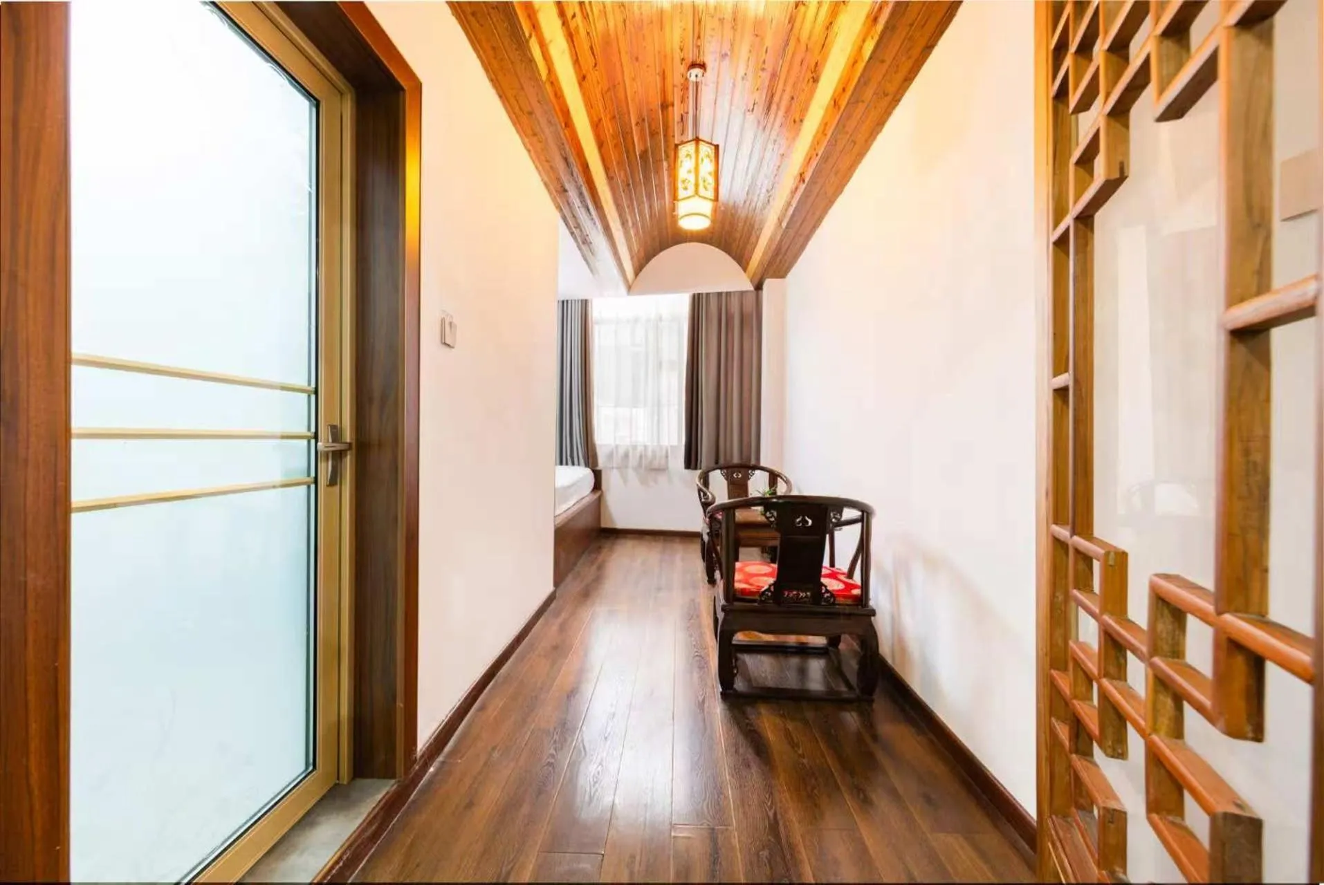 Balcony/Terrace in Hotel California Zhangjiajie