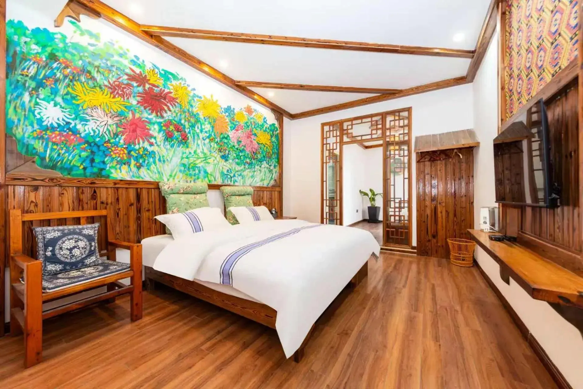 Photo of the whole room, Bed in Hotel California Zhangjiajie Photo of the whole room, Bed in Hotel California Zhangjiajie