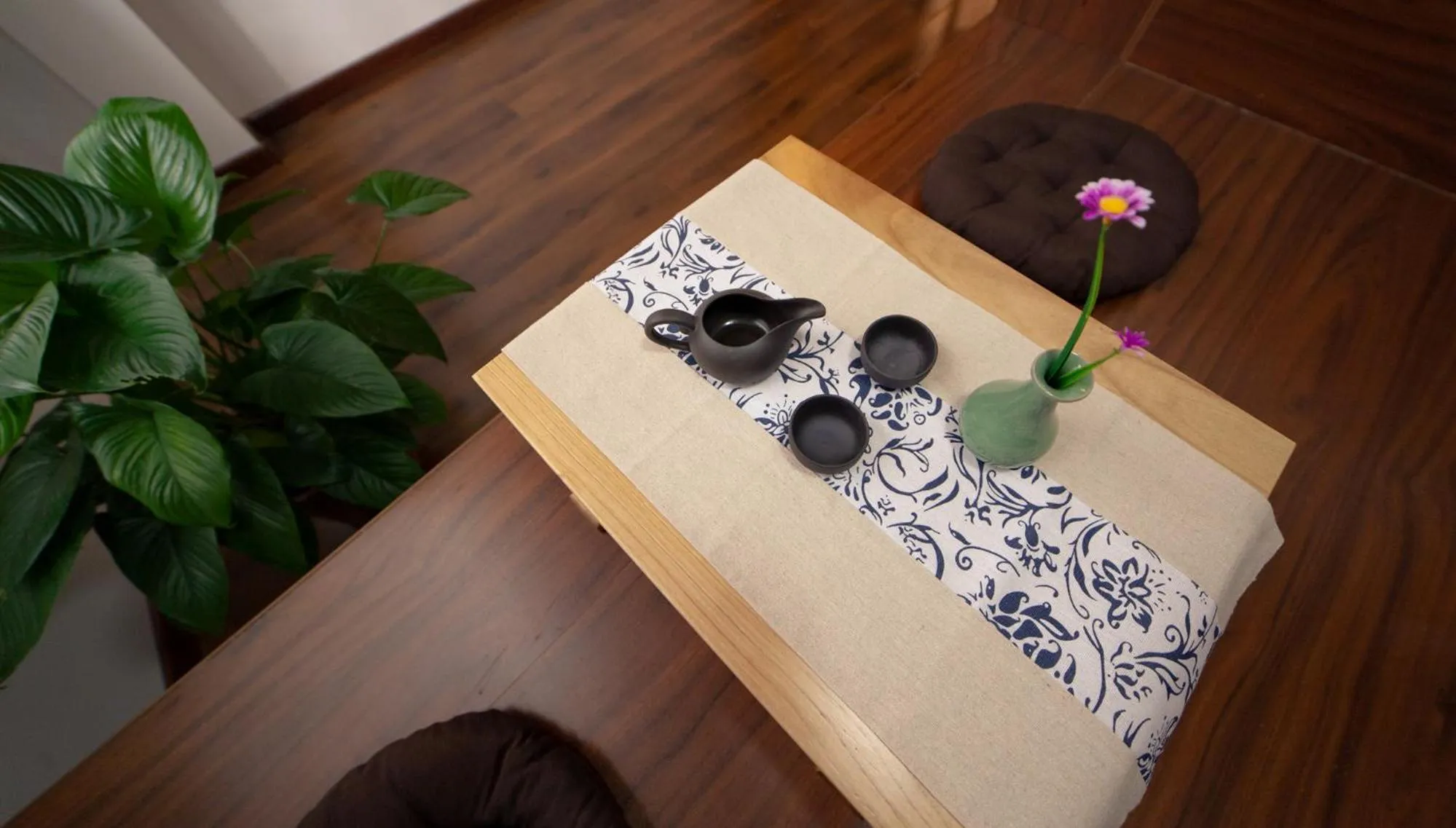 Balcony/Terrace in Hotel California Zhangjiajie