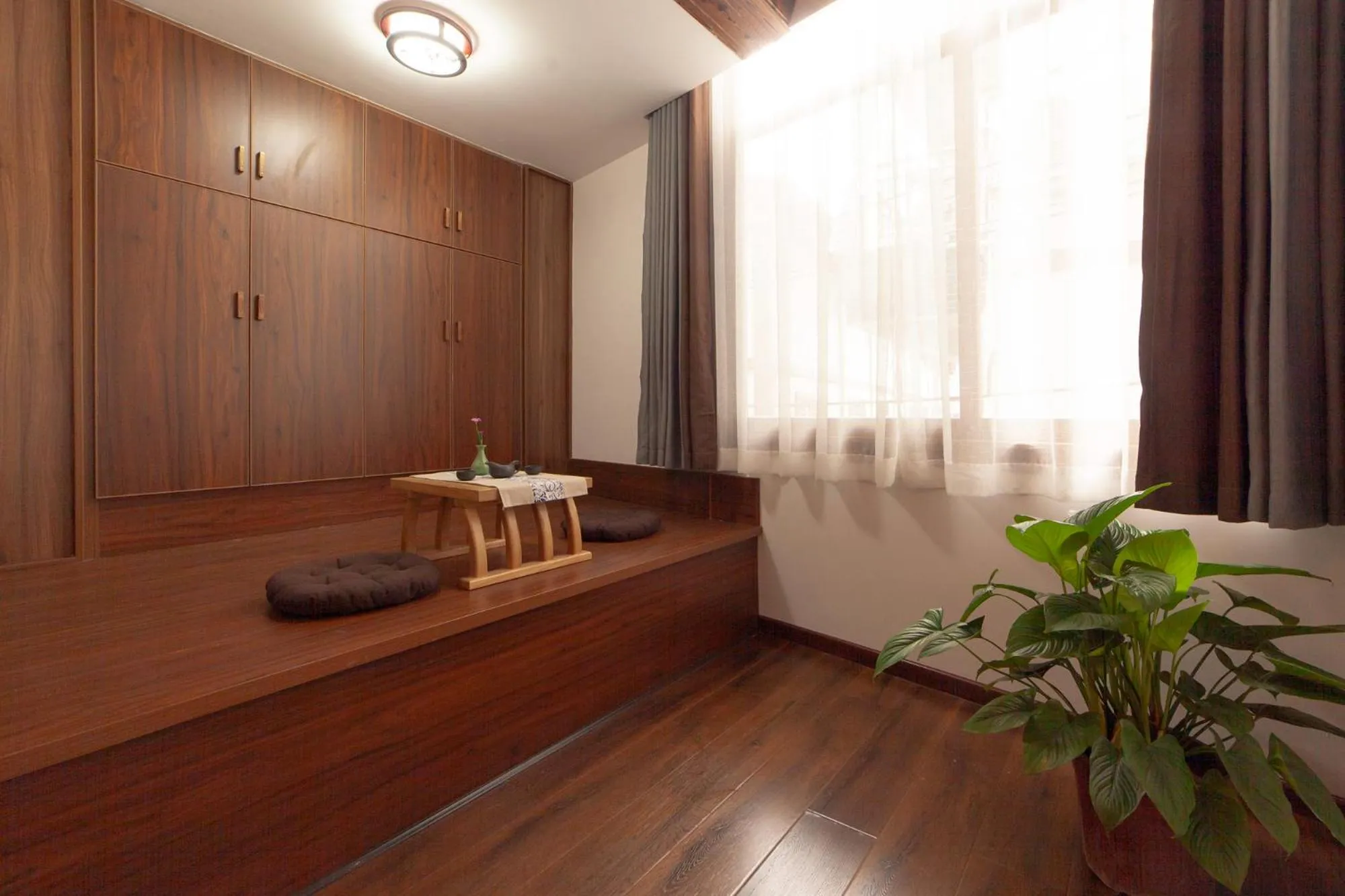 Balcony/Terrace in Hotel California Zhangjiajie