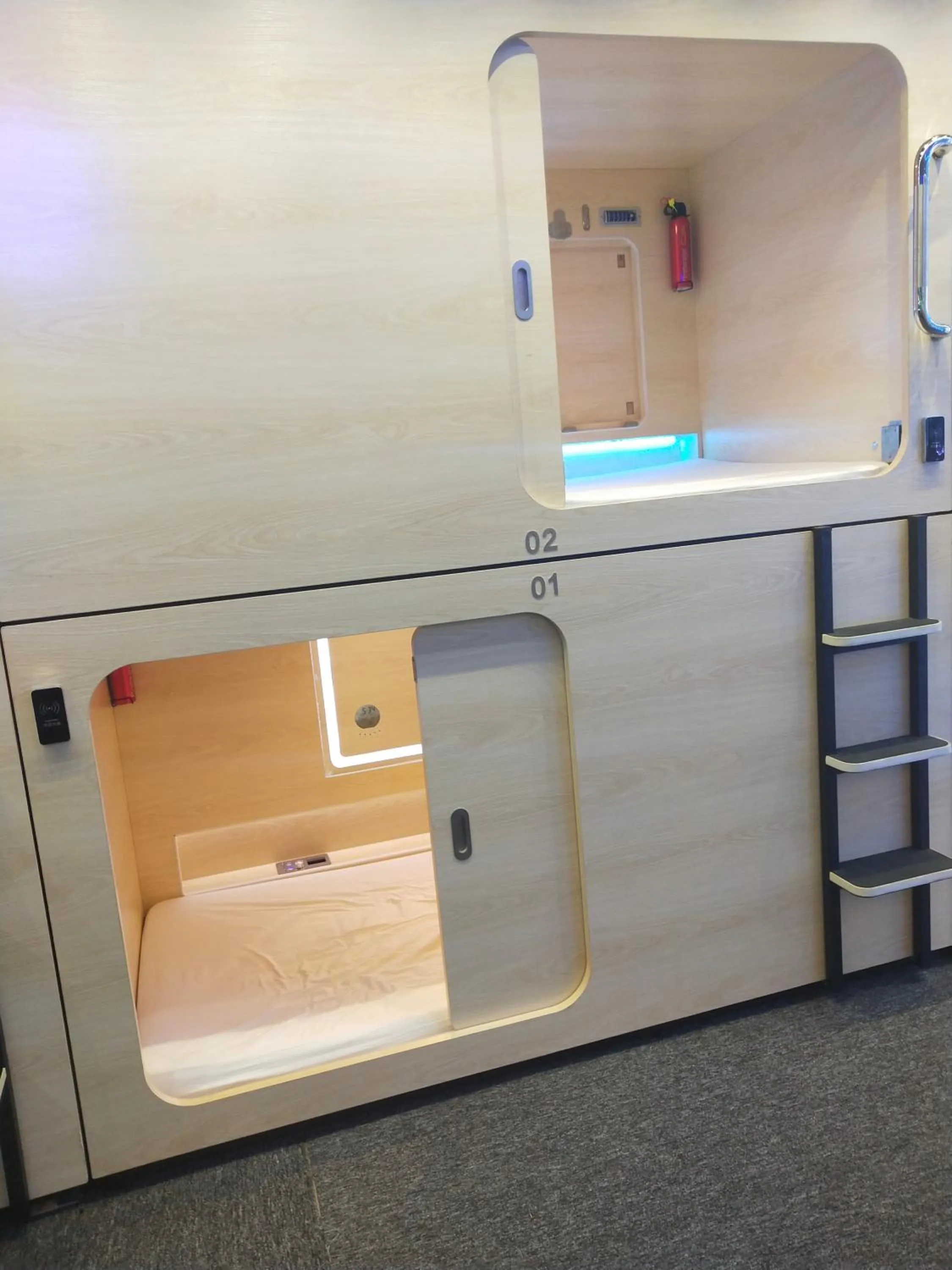 Bed in PodBed Coogee Beachside