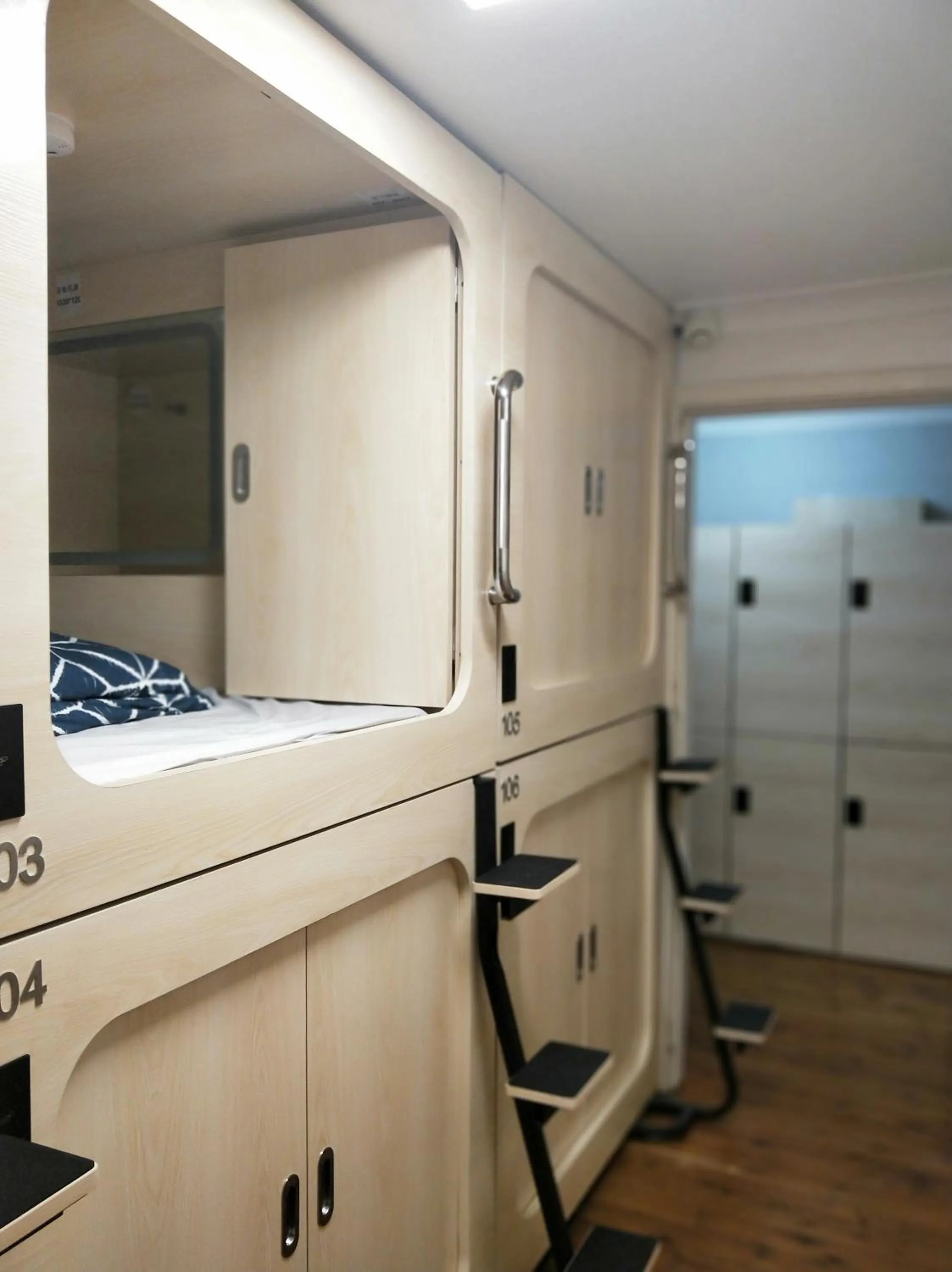 Bed in PodBed Coogee Beachside