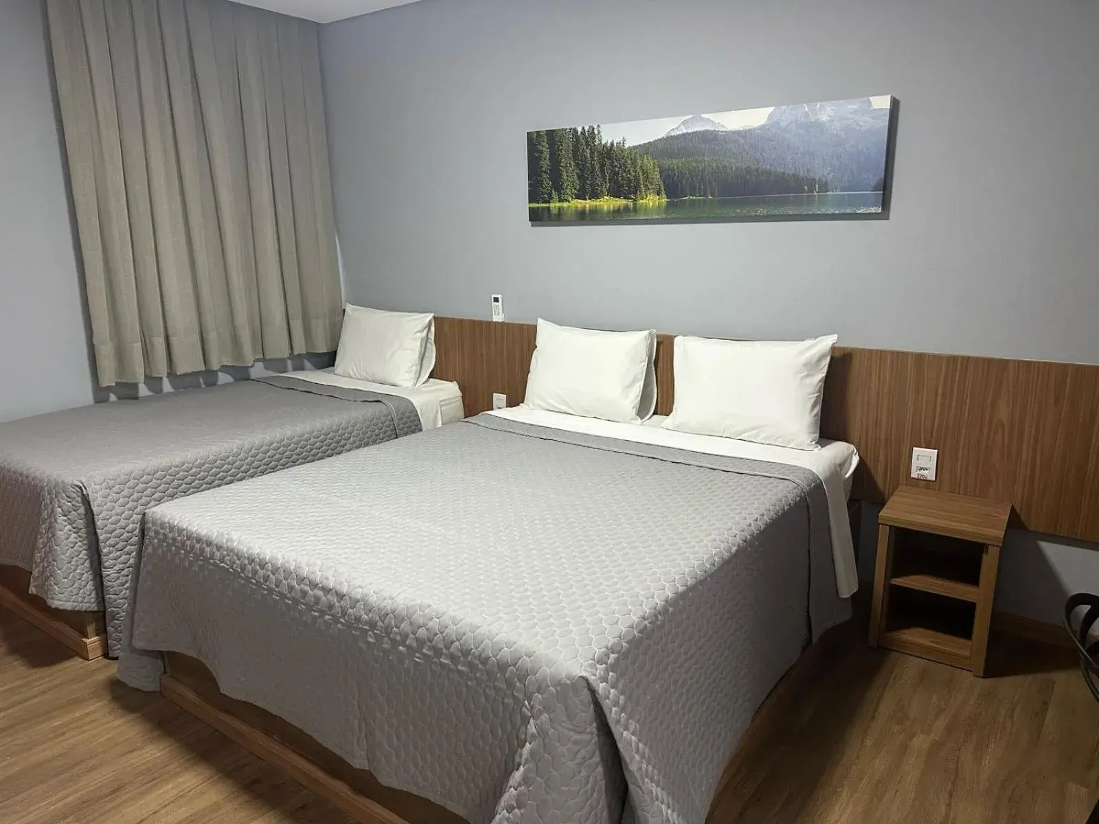Triple Room - single occupancy in Hotel Premier Triple Room - single occupancy in Hotel Premier