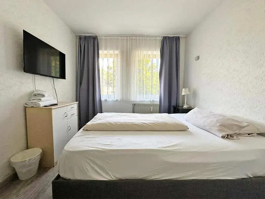 Single Room with Shared Bathroom - single occupancy in Hotel Rennekamp Single Room with Shared Bathroom - single occupancy in Hotel Rennekamp