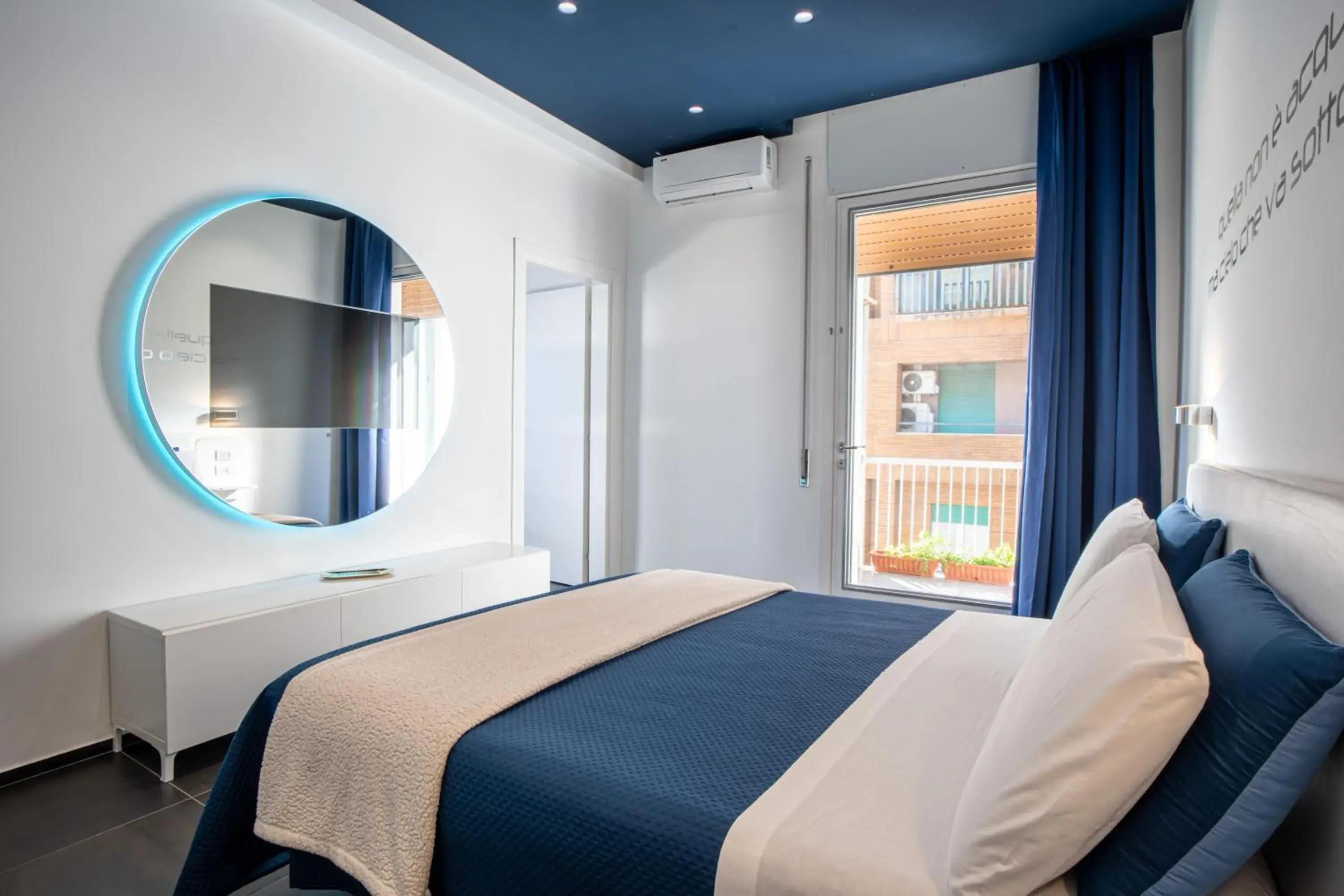 Bed in Skyhouse Beverello Bed in Skyhouse Beverello