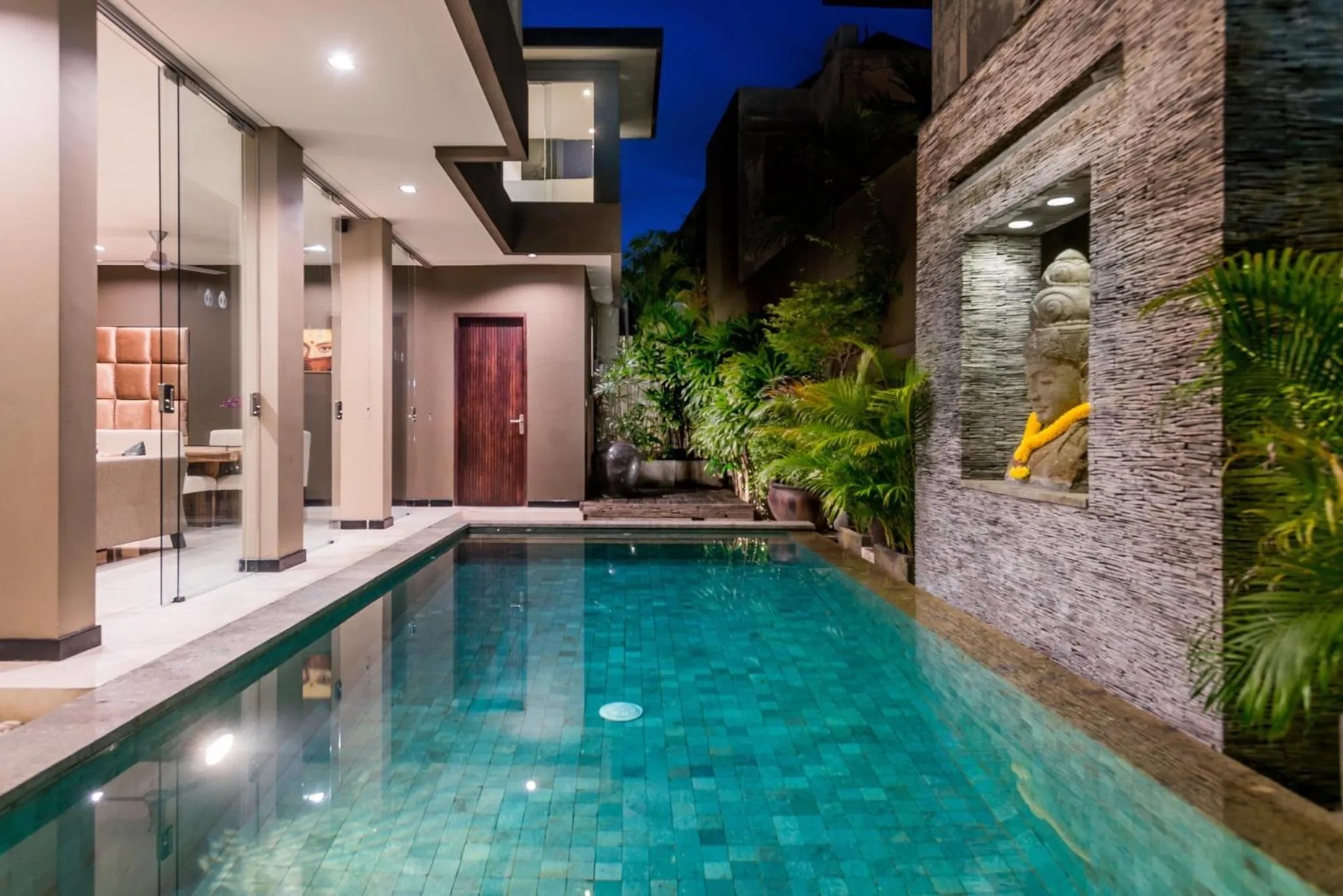Swimming pool in Cicada Luxury Townhouses