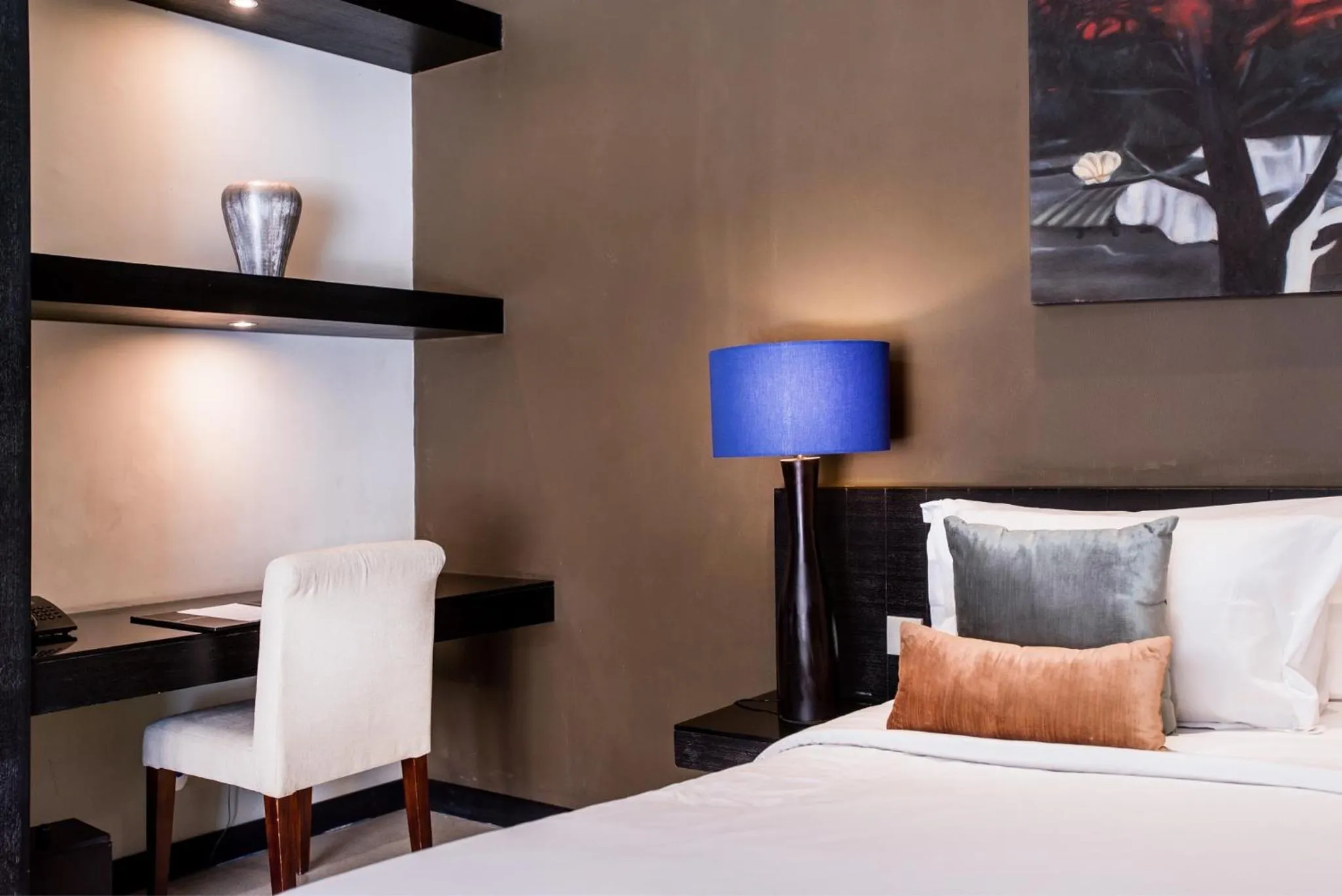 Decorative detail, Bed in Cicada Luxury Townhouses