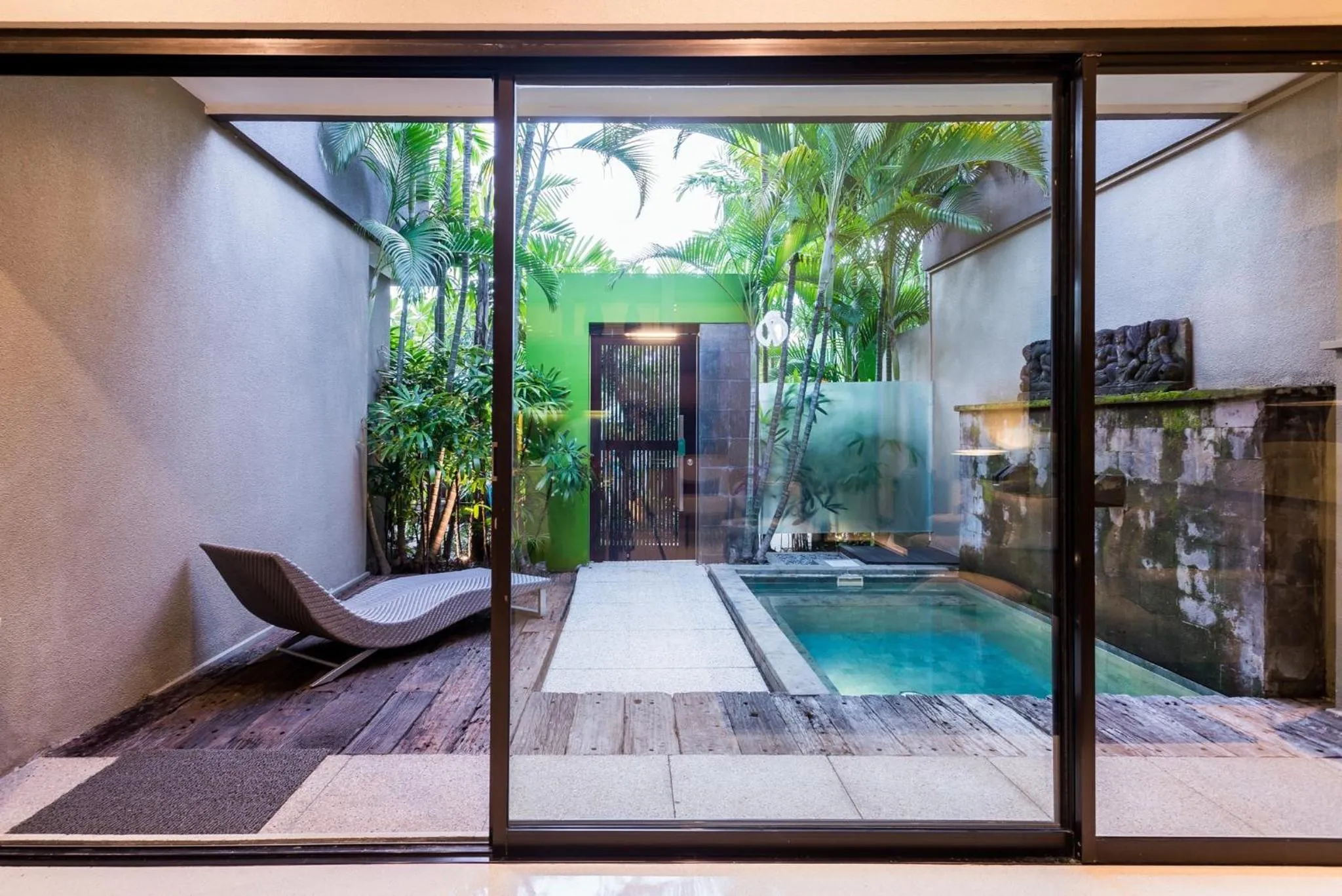 Swimming pool in Cicada Luxury Townhouses