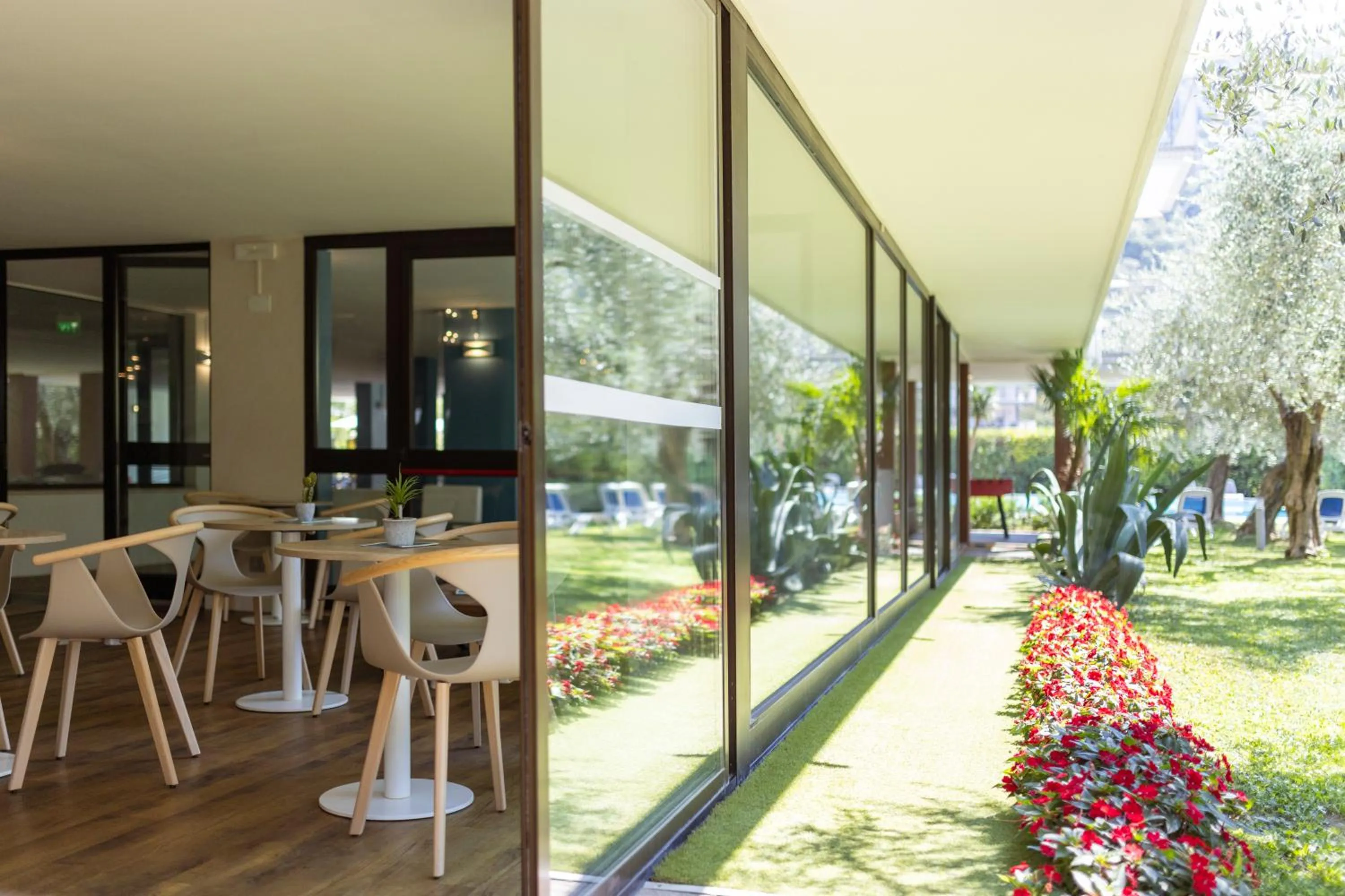 Garden in Hotel Holiday Sport & Relax