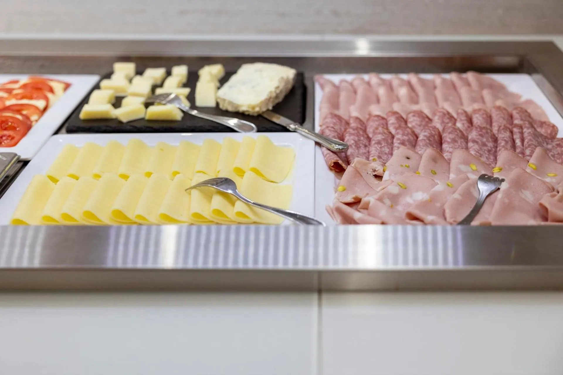 Food and drinks in Hotel Holiday Sport & Relax