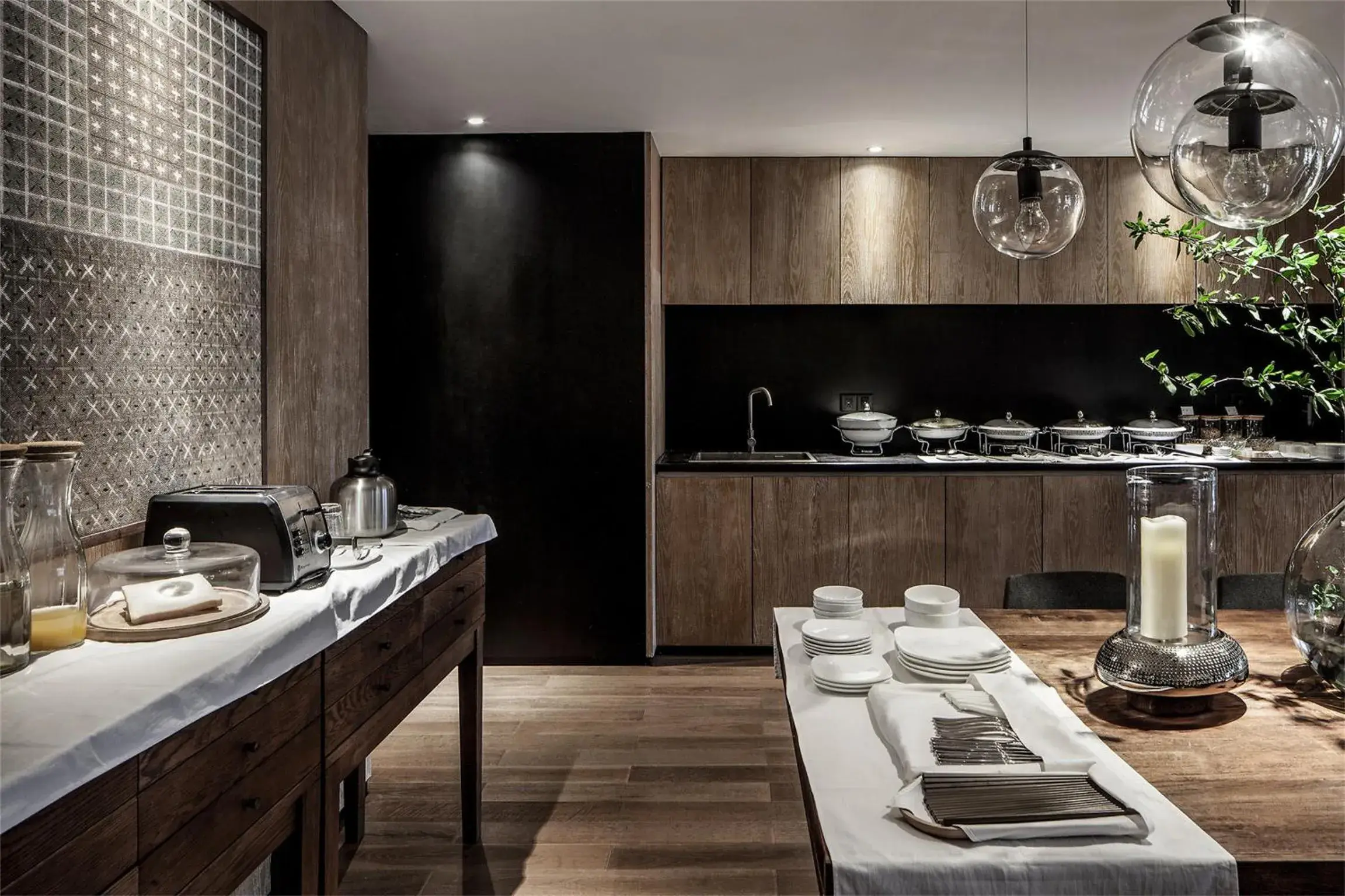 Restaurant/places to eat in David's Deer Hotel Restaurant/places to eat in David's Deer Hotel