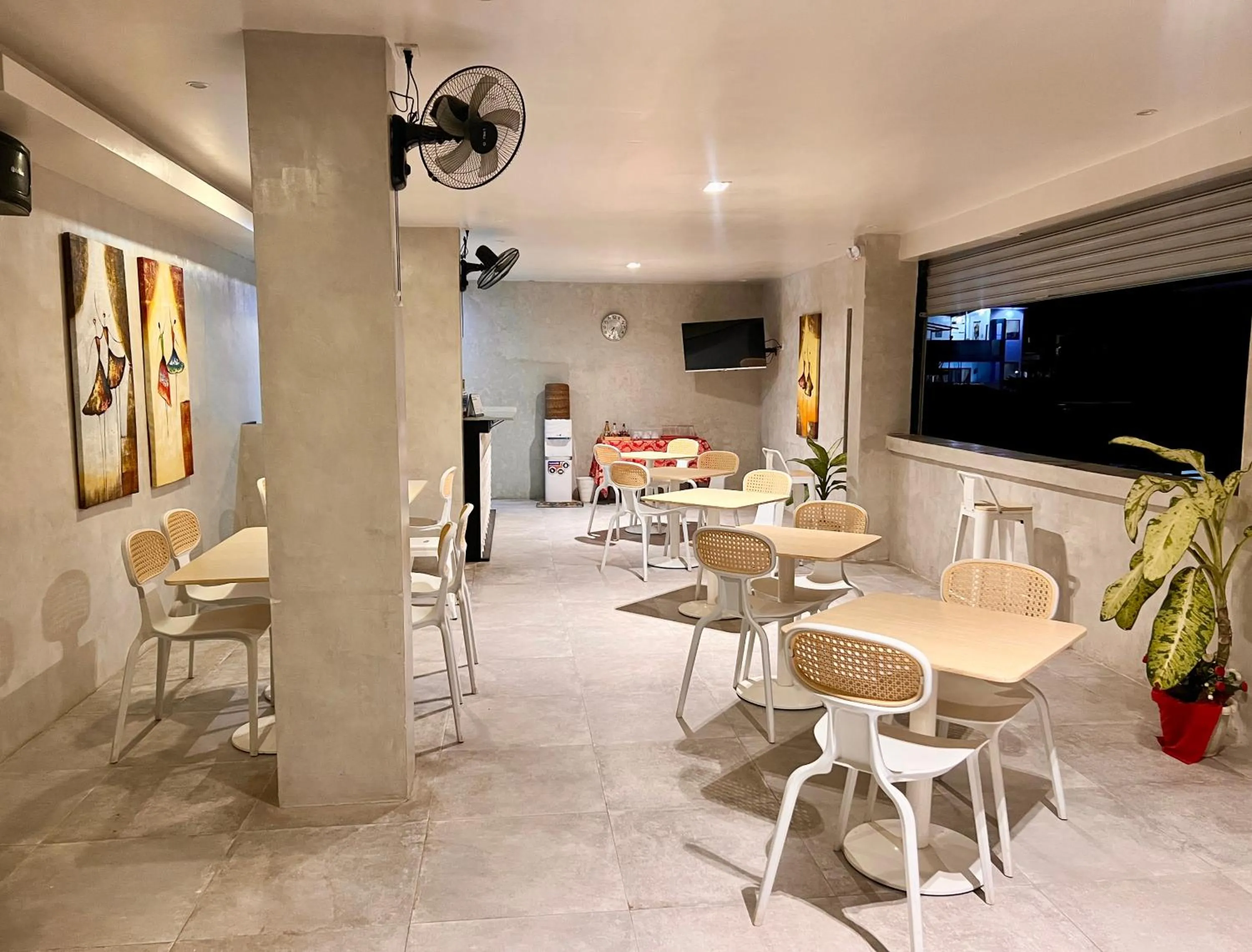 Dining area in La Palme