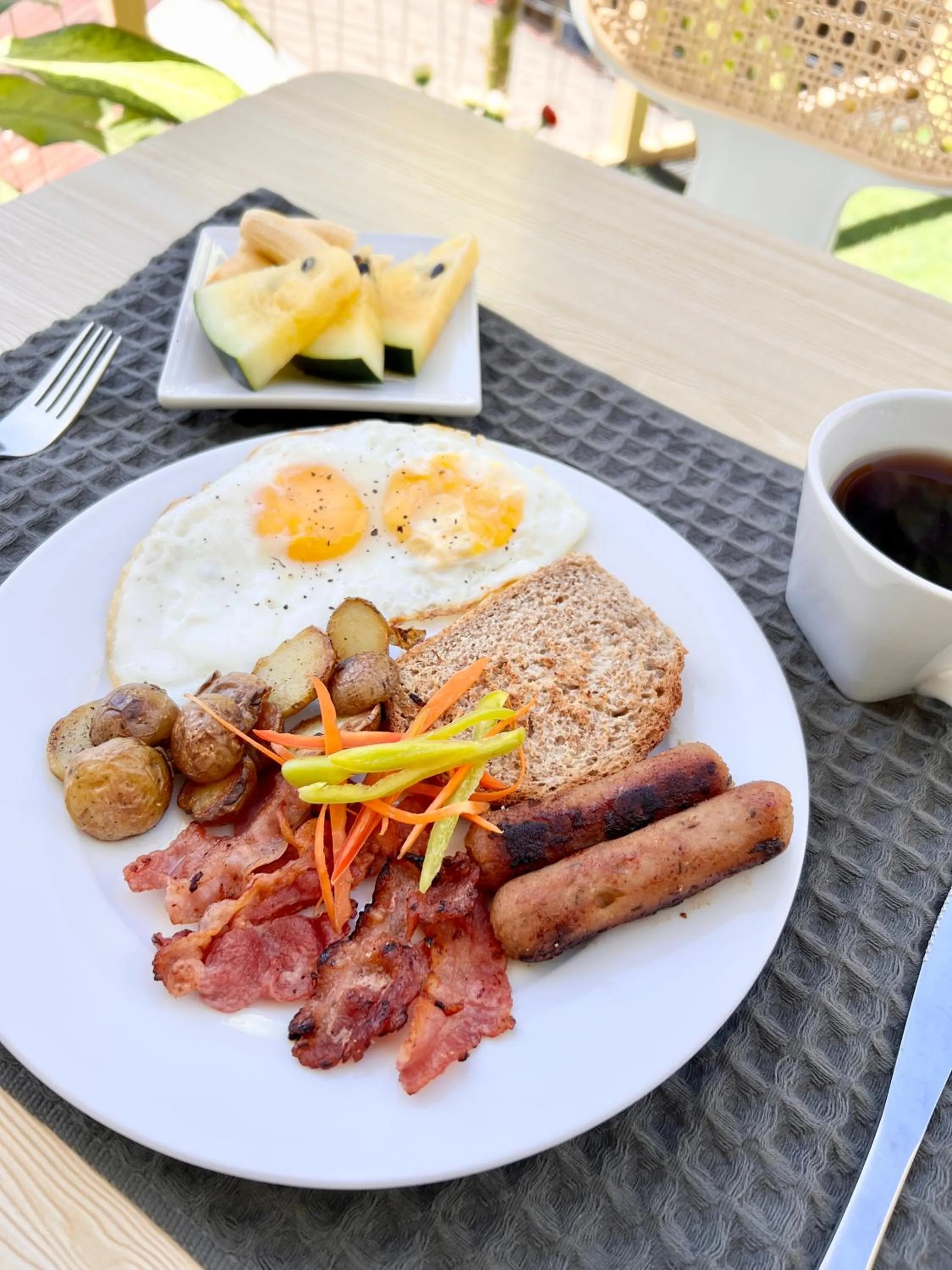 Breakfast in La Palme