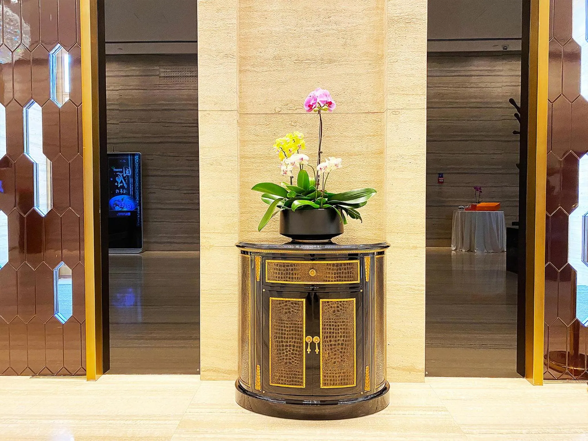 Lobby or reception in Yinchuan Xifujing Hotel