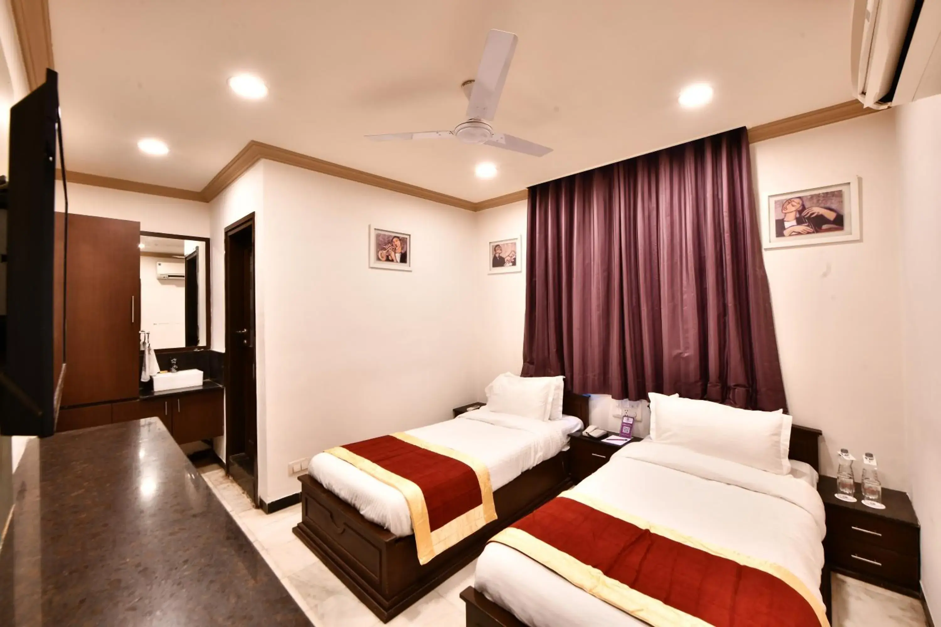Bed in Click White House Residency, Vadodara Bed in Click White House Residency, Vadodara