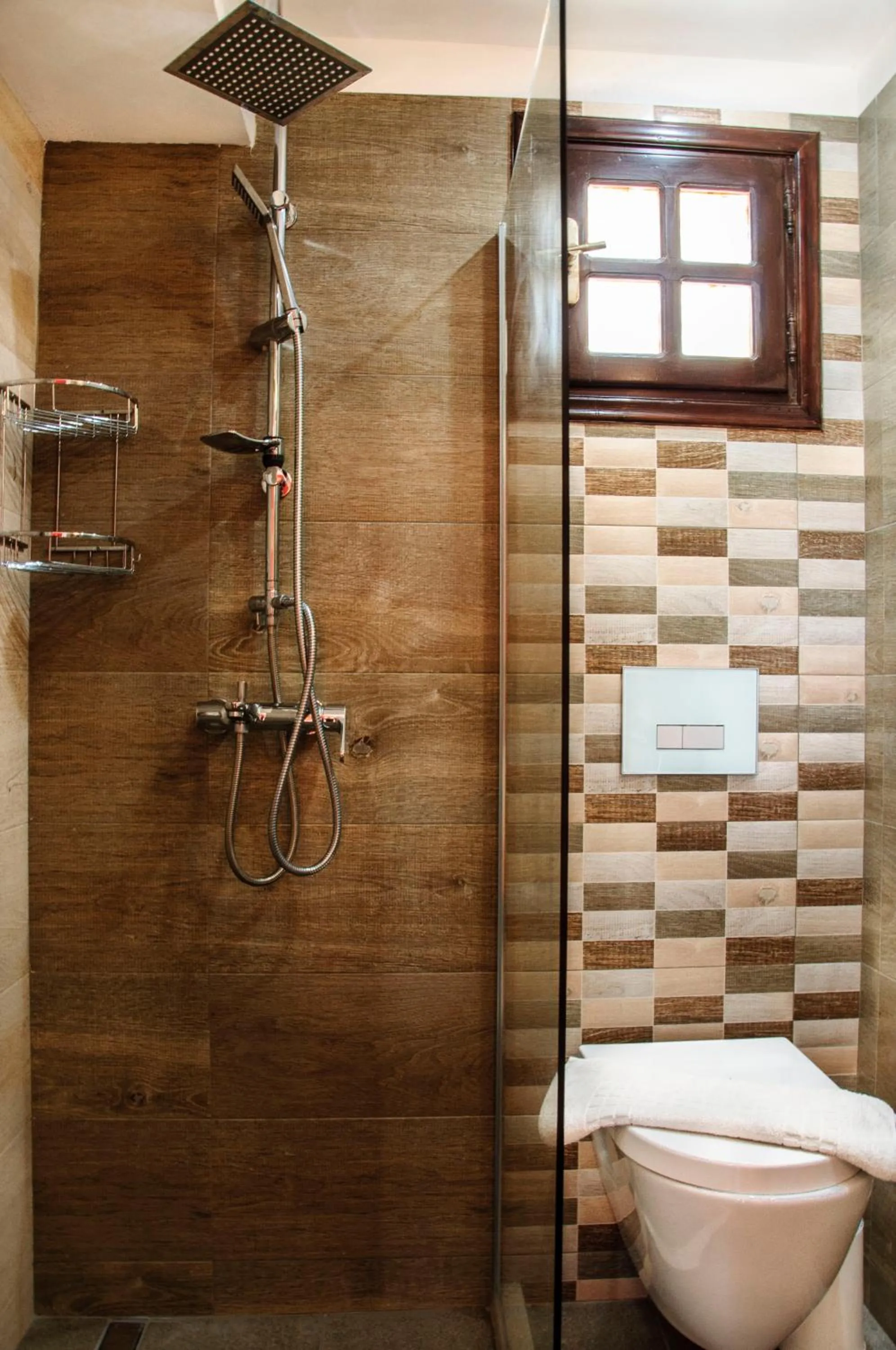 Shower in Christina Rooms