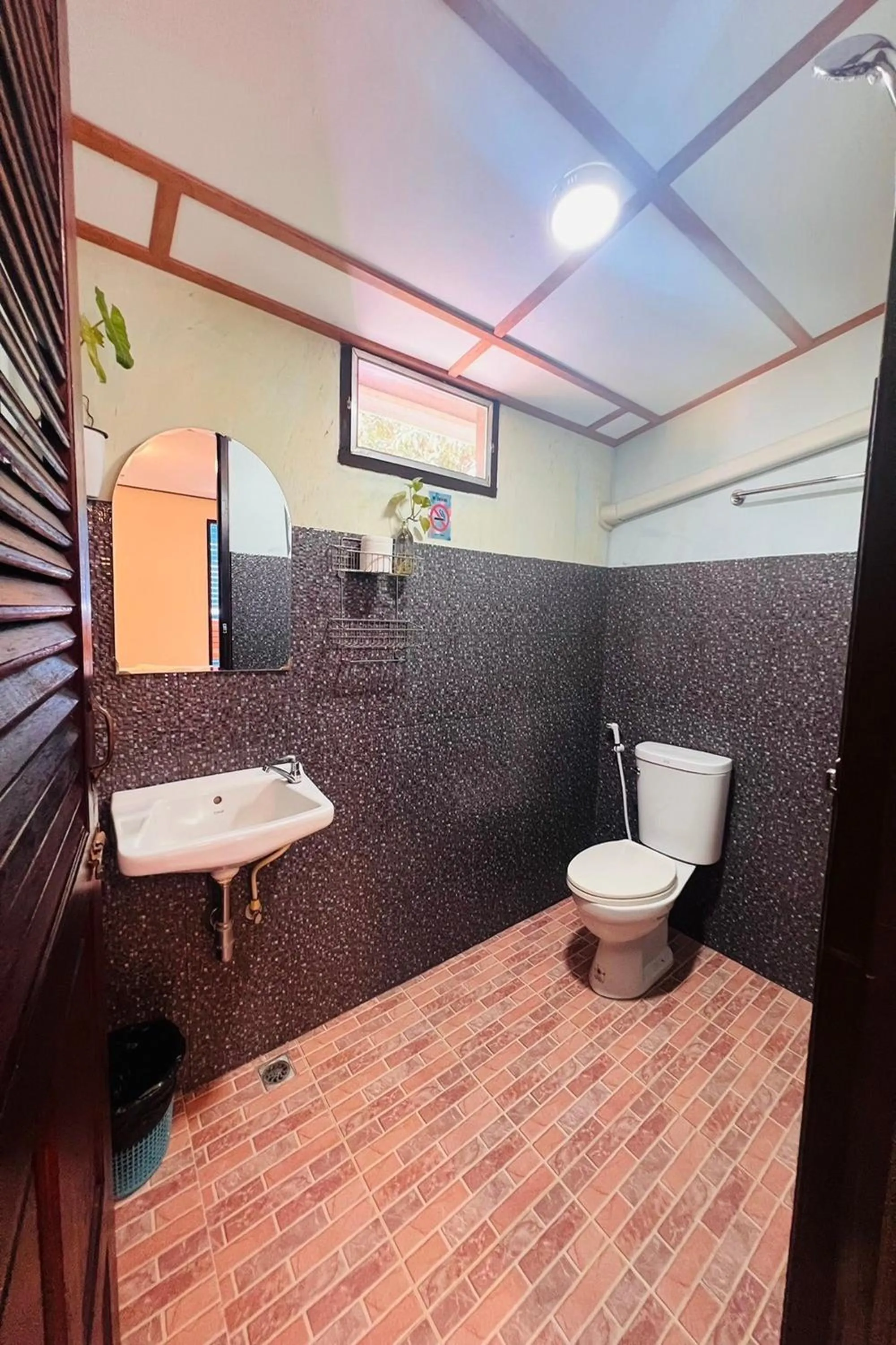 Toilet in Ton Hom Pool Party