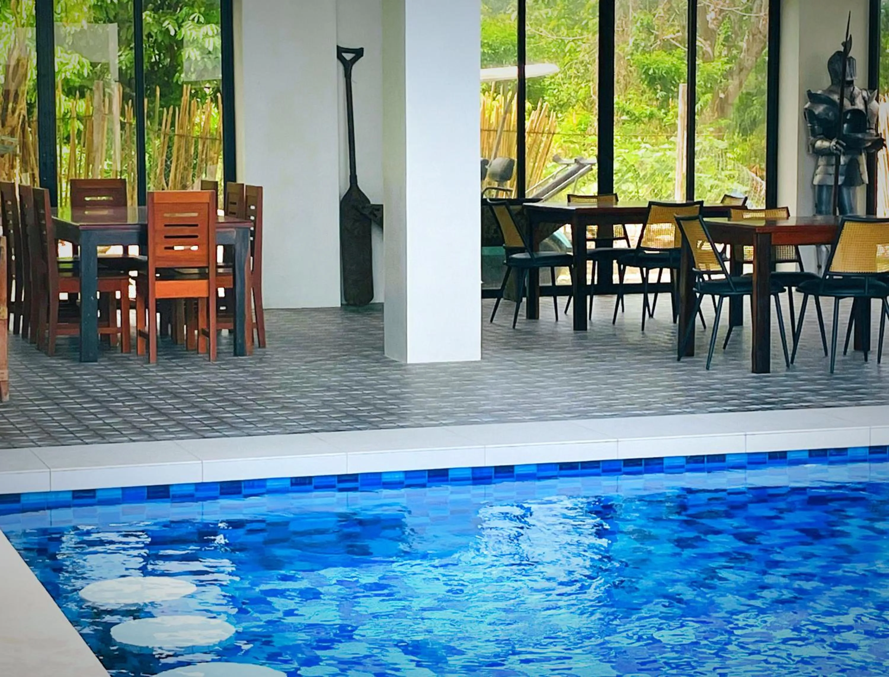 Restaurant/places to eat in La Vida Bonita Bed and Breakfast